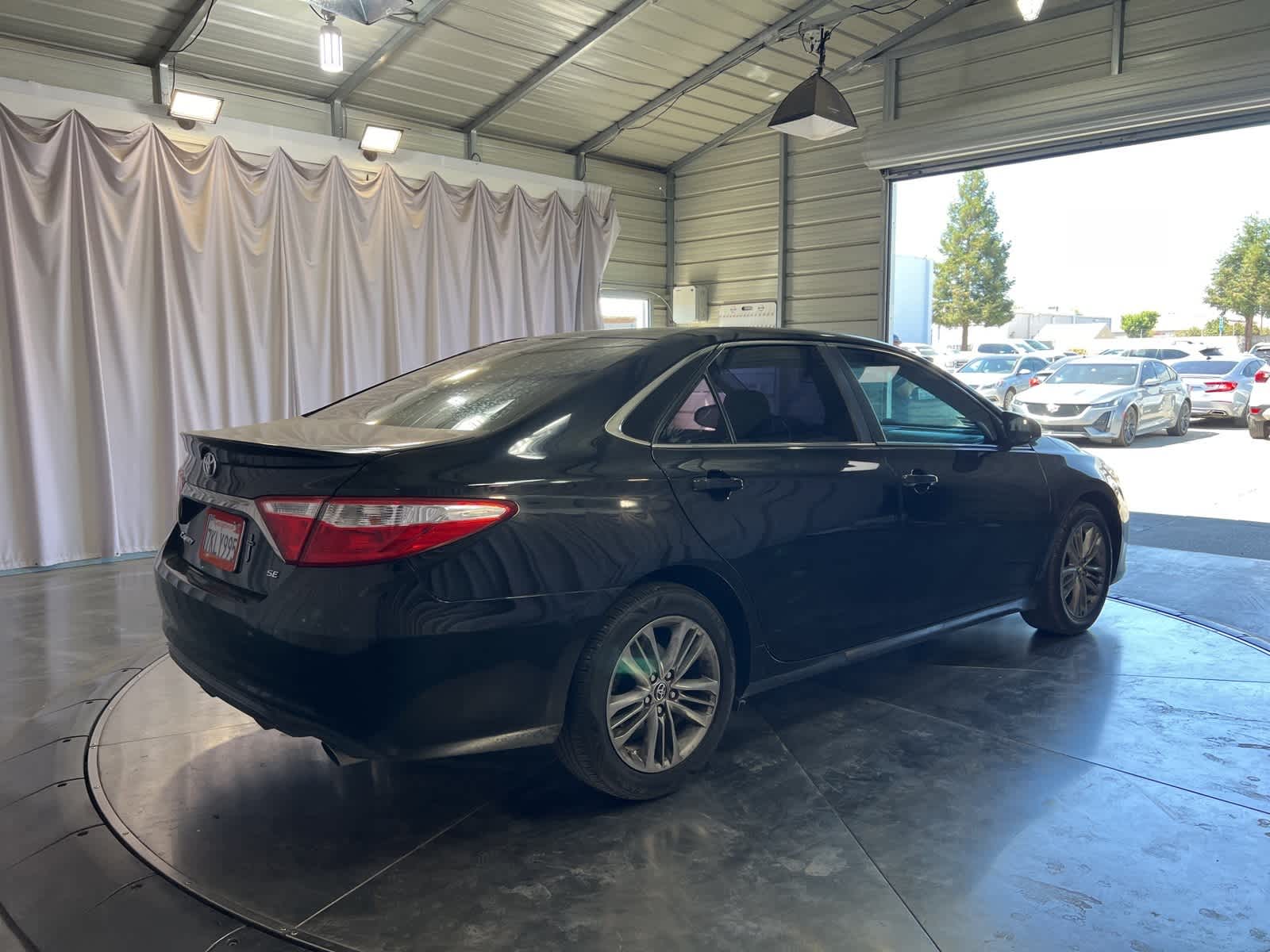 Thumbnail: 2015 Toyota Camry - 7