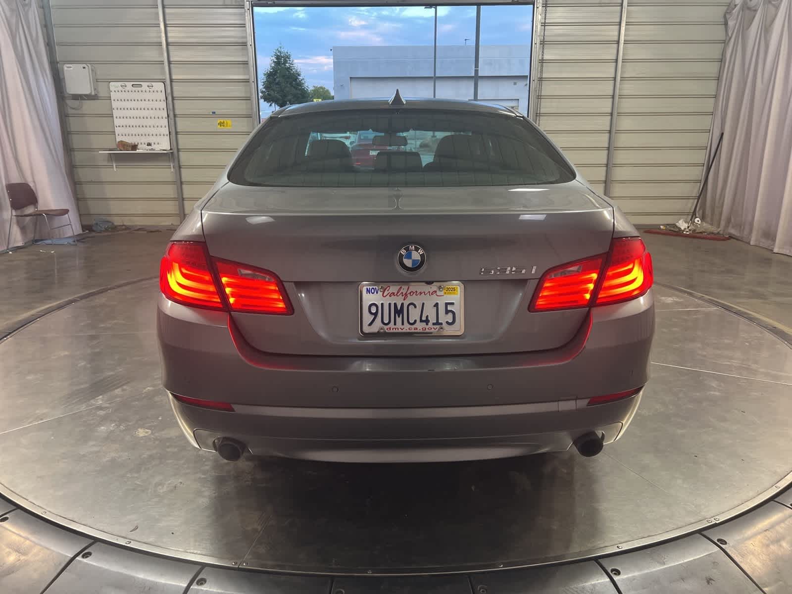 Thumbnail: 2012 BMW 5 Series - 6