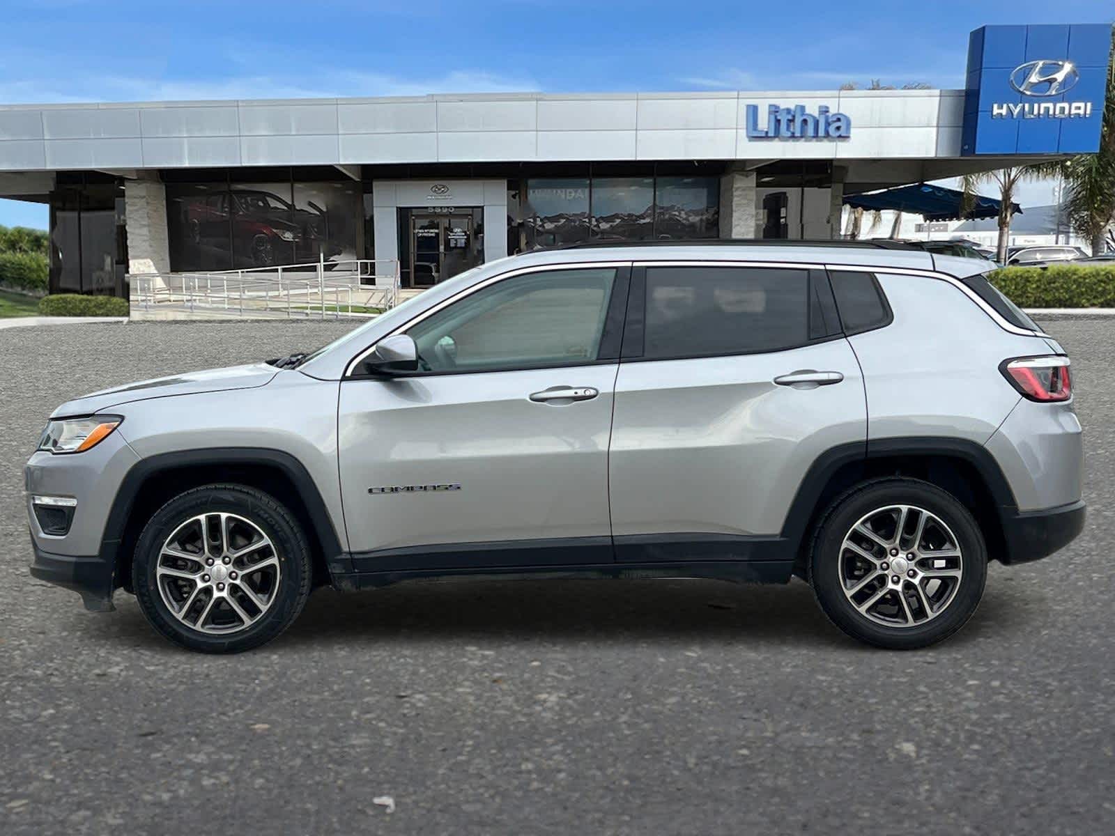 Thumbnail: 2019 Jeep Compass - 6