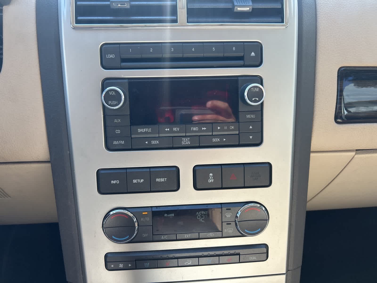 Thumbnail: 2010 Lincoln MKX - 27