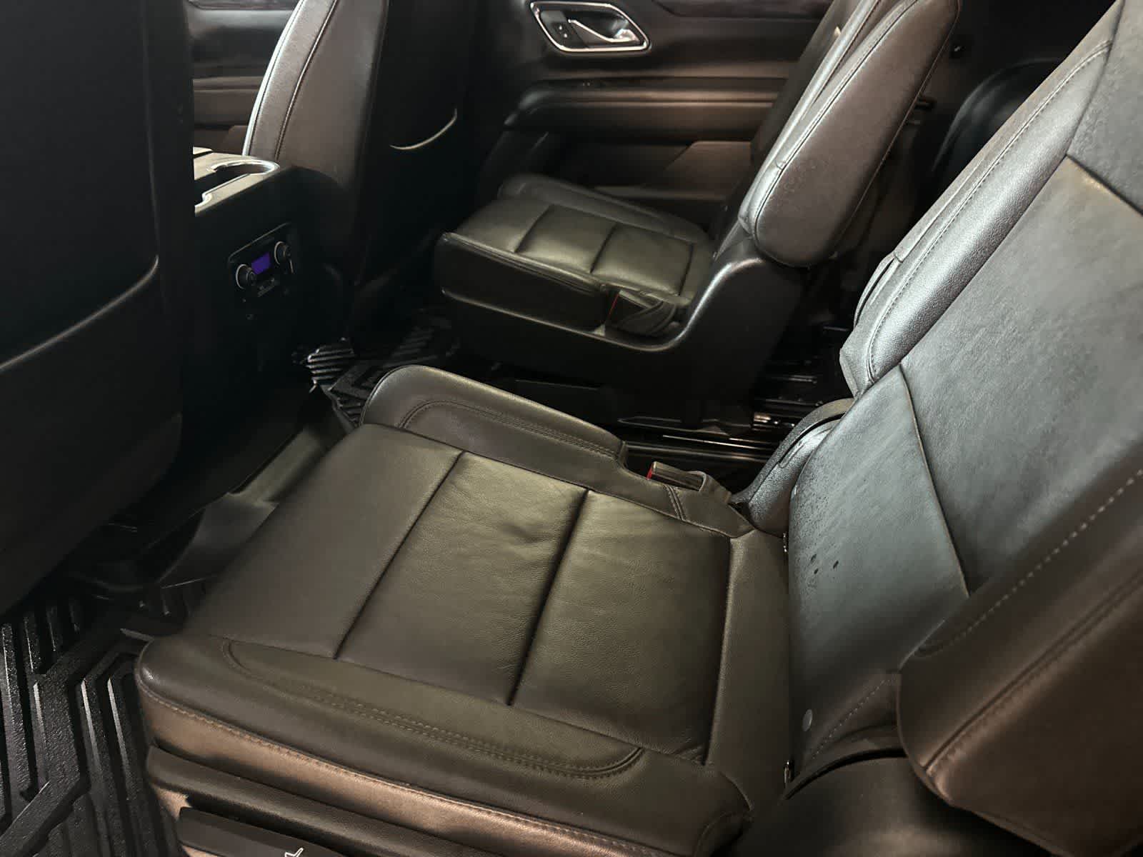 Thumbnail: 2023 Chevrolet Suburban - 5