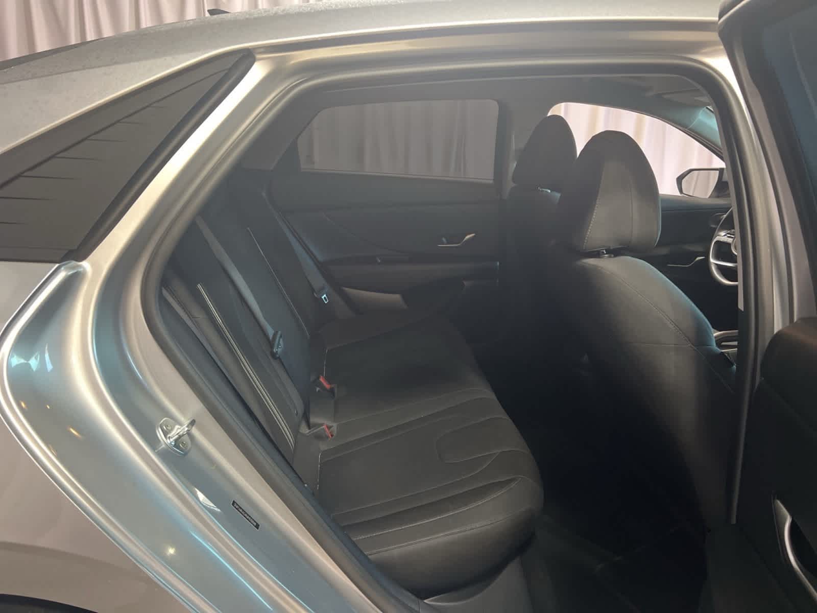Thumbnail: 2021 Hyundai Elantra - 17