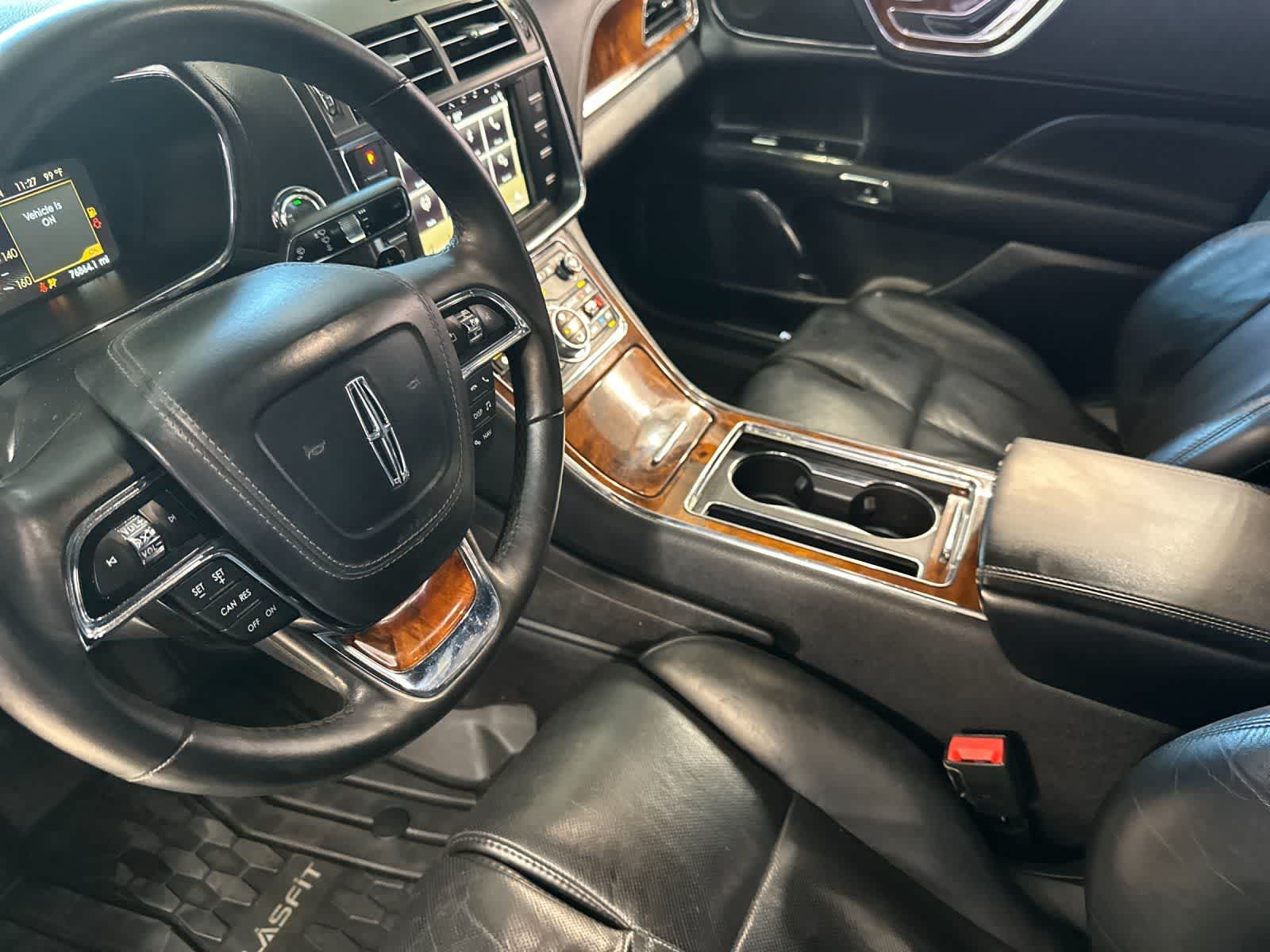 Thumbnail: 2017 Lincoln Continental - 12