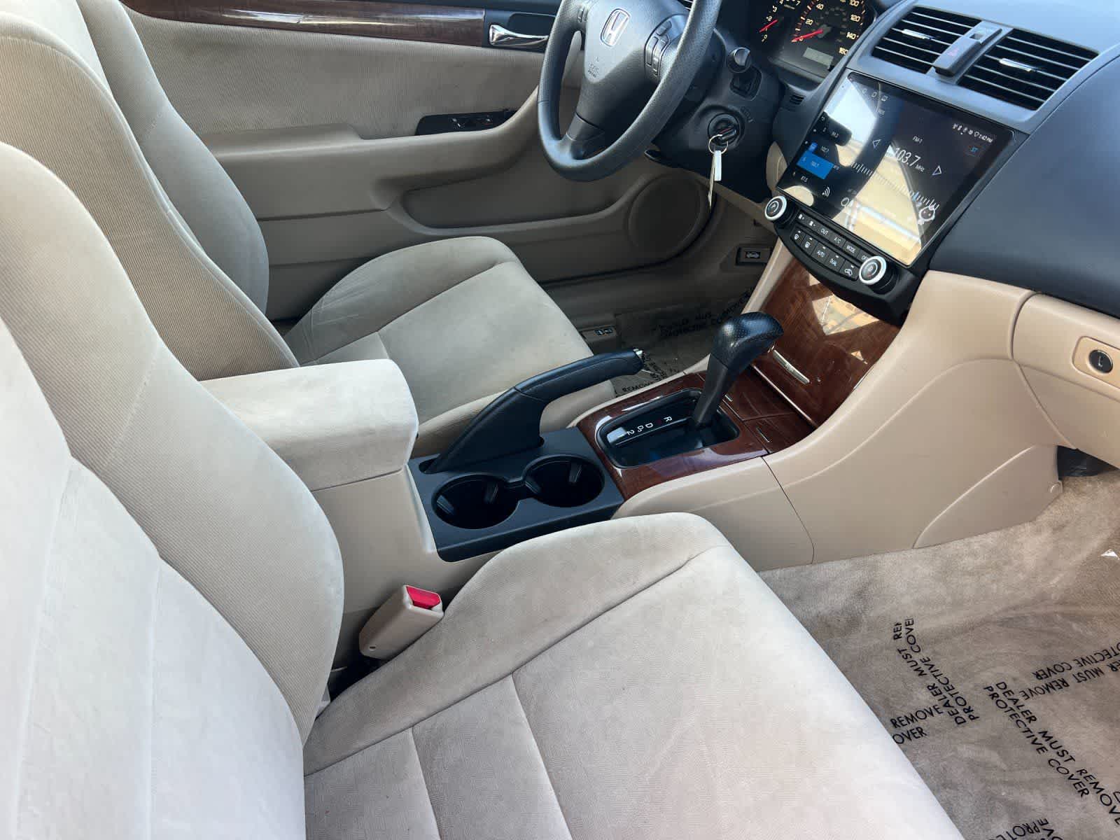 Thumbnail: 2007 Honda Accord - 16
