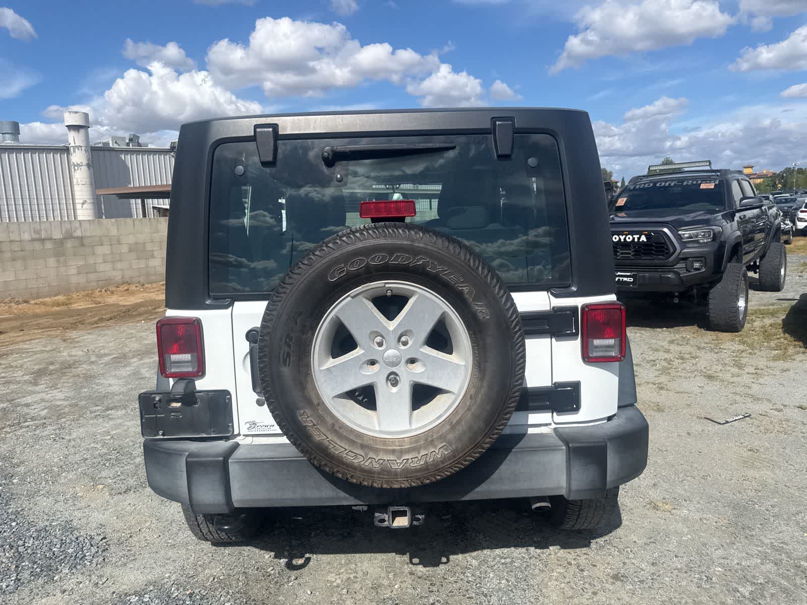 2017 Jeep Wrangler JK Sport 4x4 photo 6