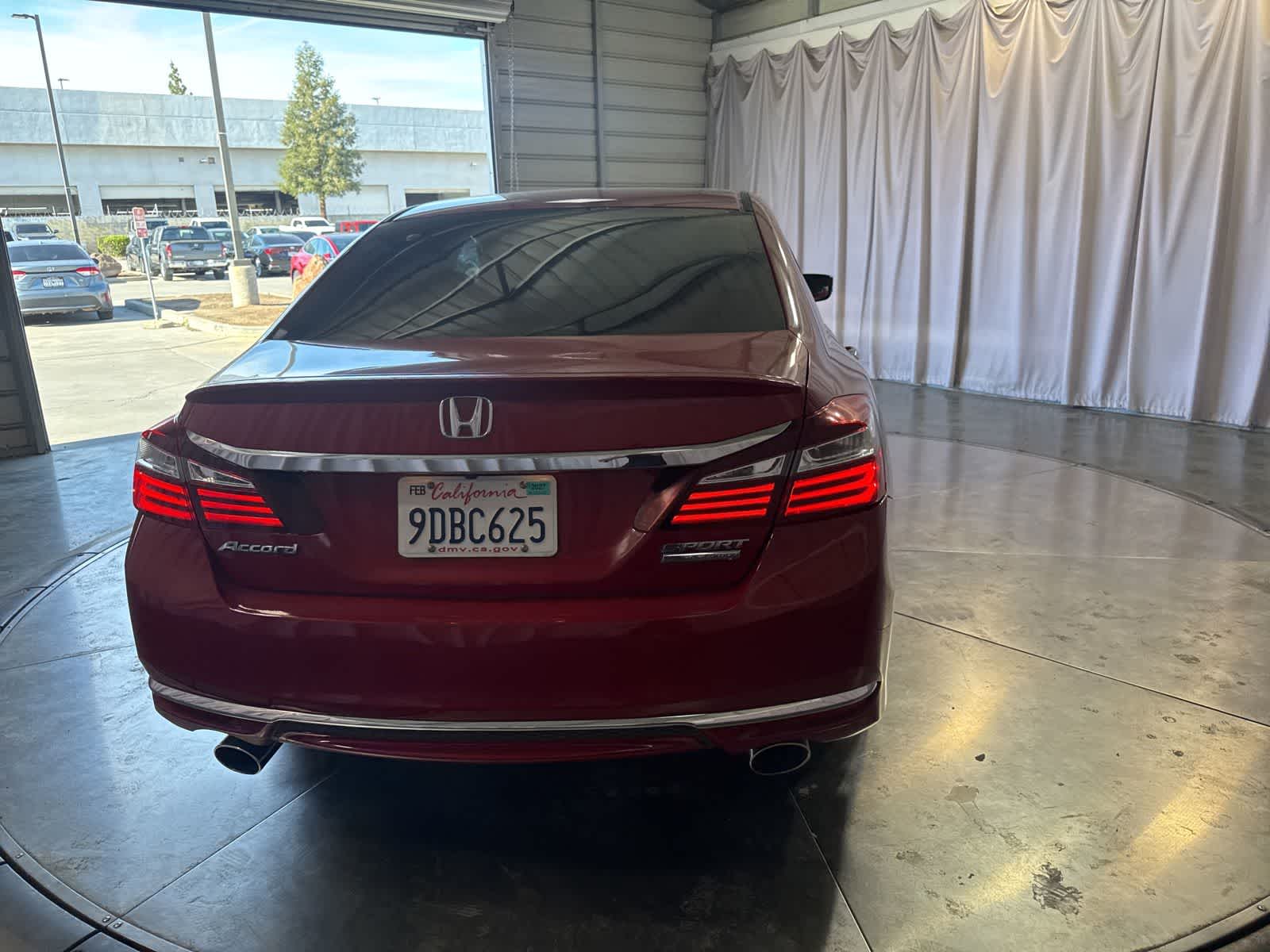 2017 Honda Accord Sport SE photo 5