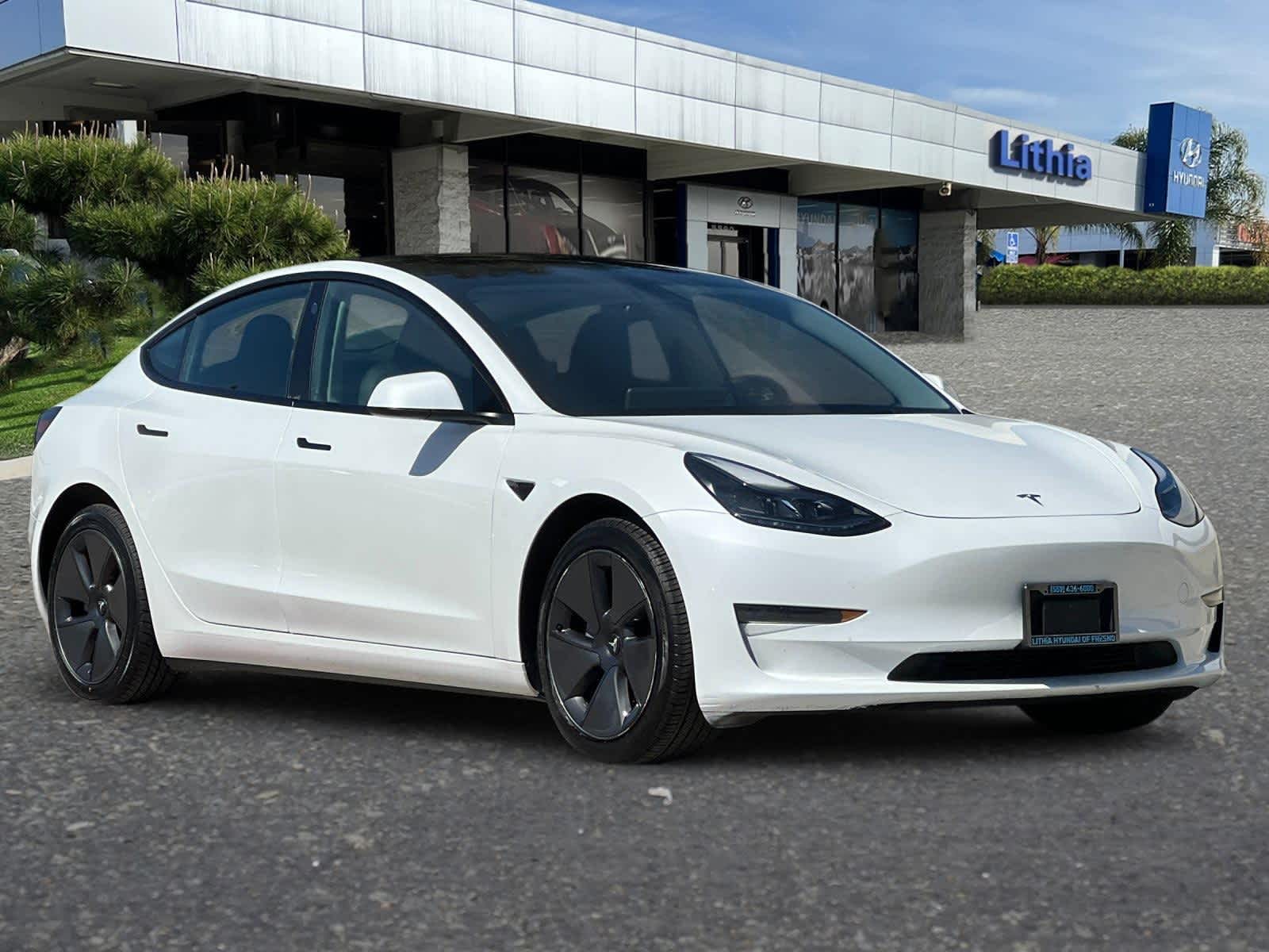 Thumbnail: 2023 Tesla Model 3 - 10