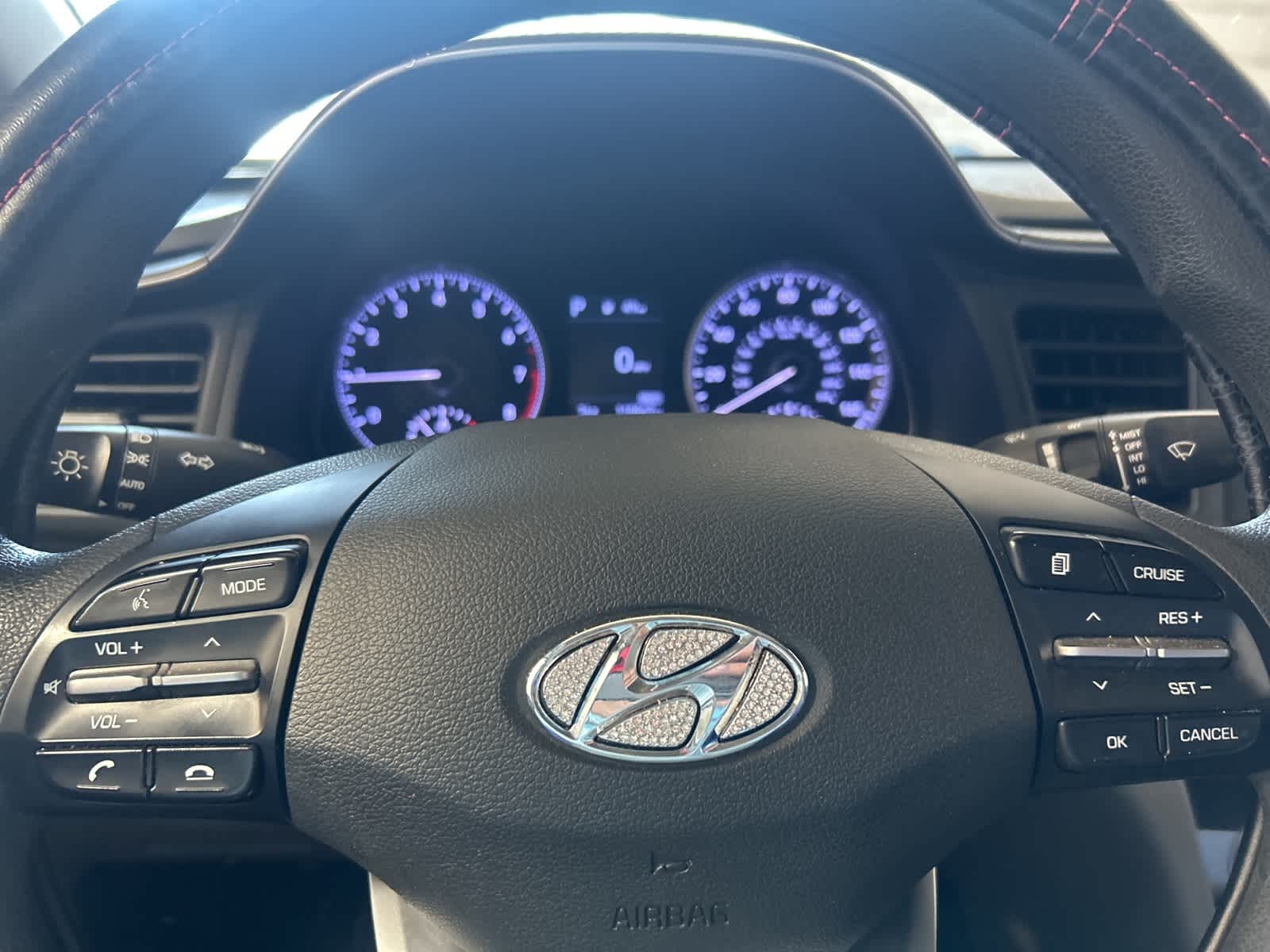 Thumbnail: 2020 Hyundai Elantra - 28