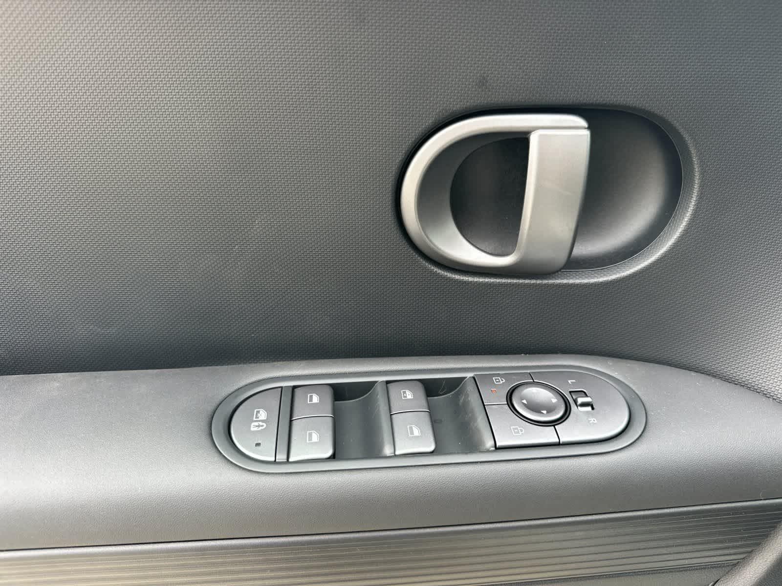 Thumbnail: 2026 Hyundai Ioniq 5 - 12