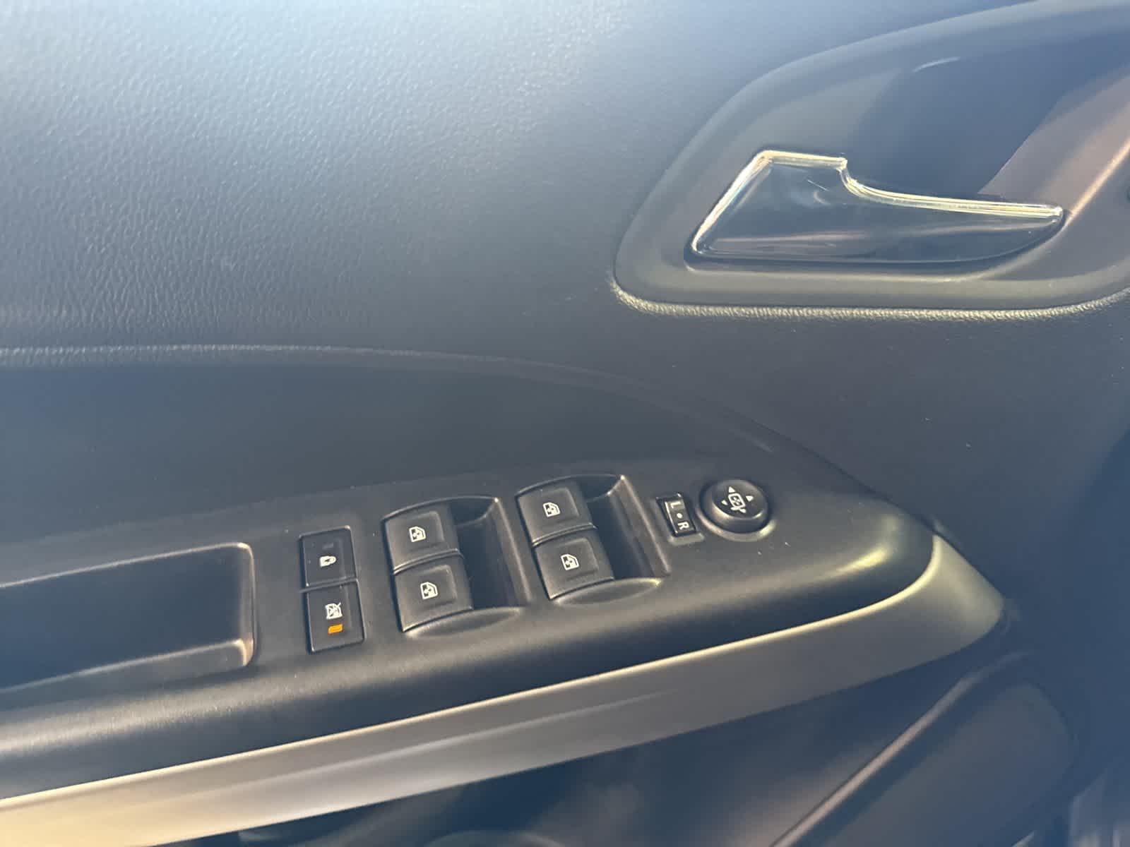 Thumbnail: 2018 Chevrolet Colorado - 20