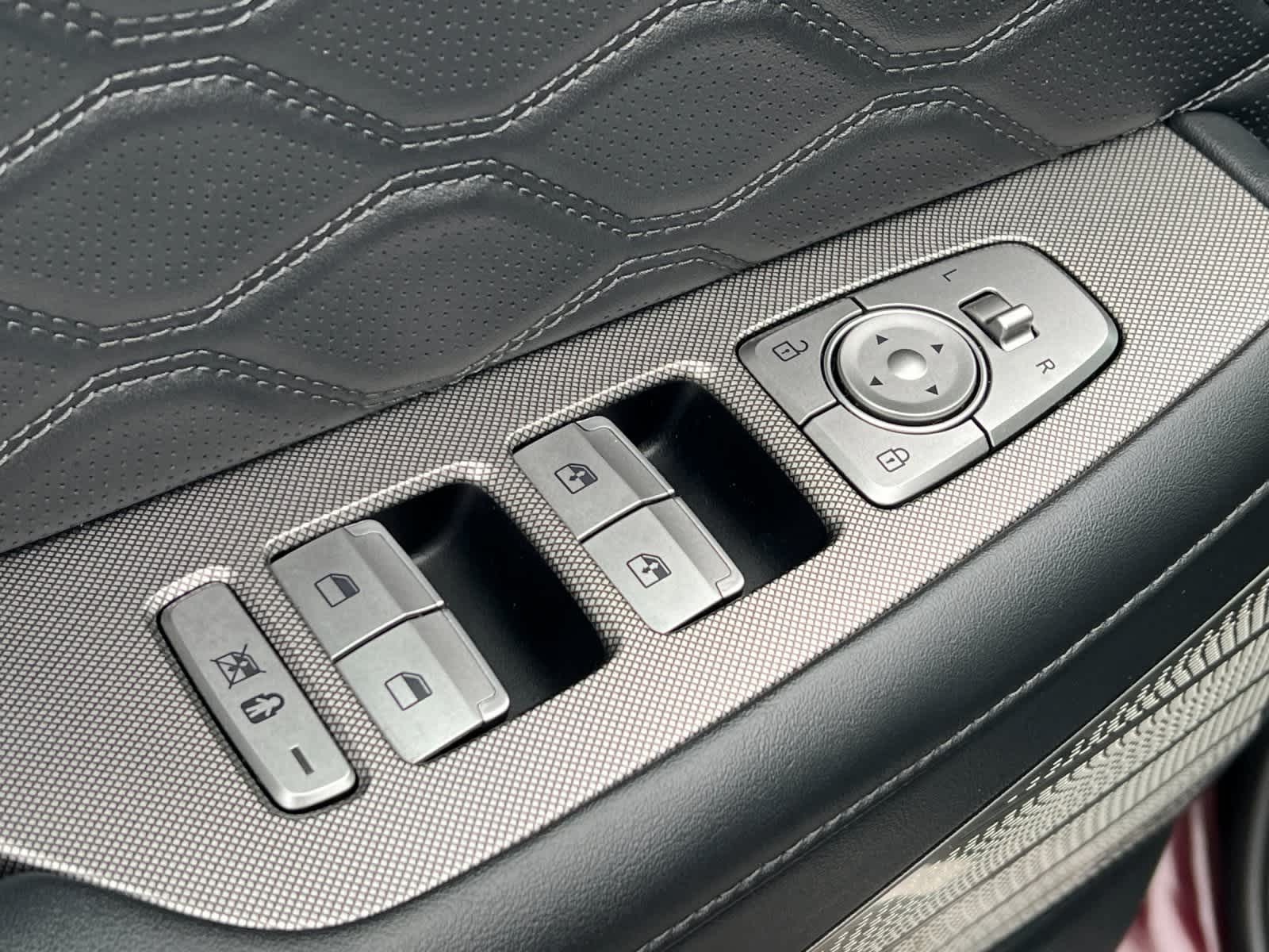 Thumbnail: 2022 Hyundai Palisade - 14