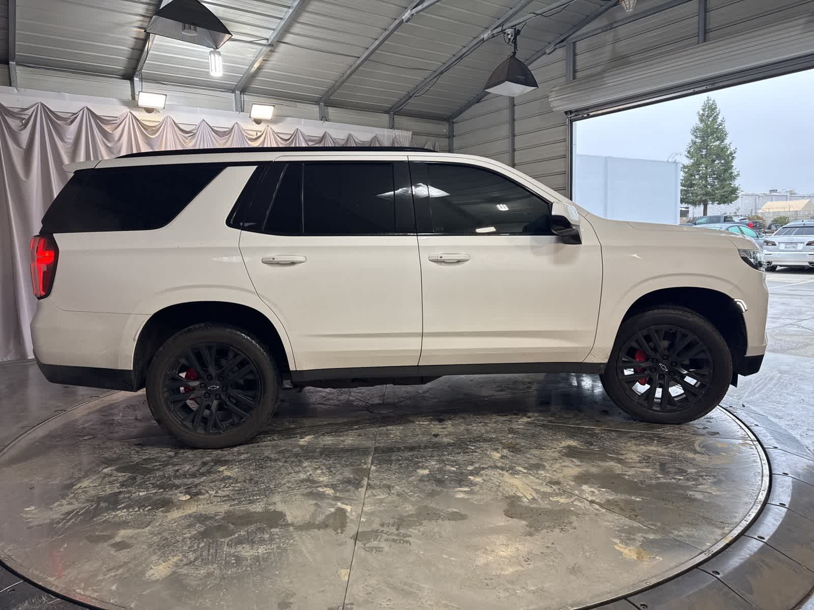 Thumbnail: 2021 Chevrolet Tahoe - 4