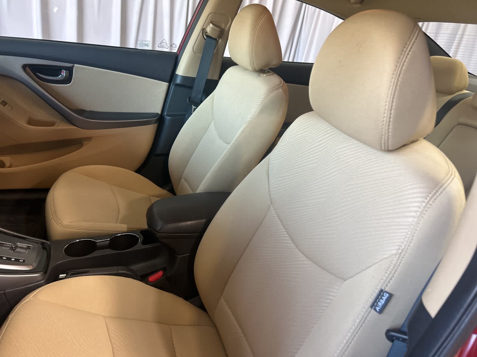 Thumbnail: 2013 Hyundai Elantra - 25