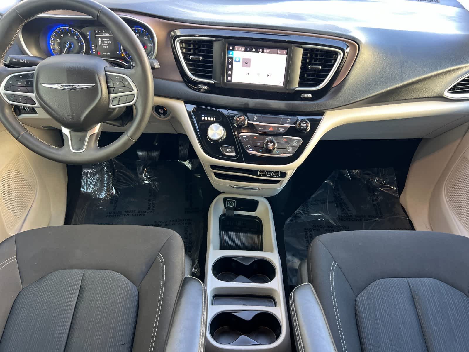 Thumbnail: 2023 Chrysler Voyager - 3