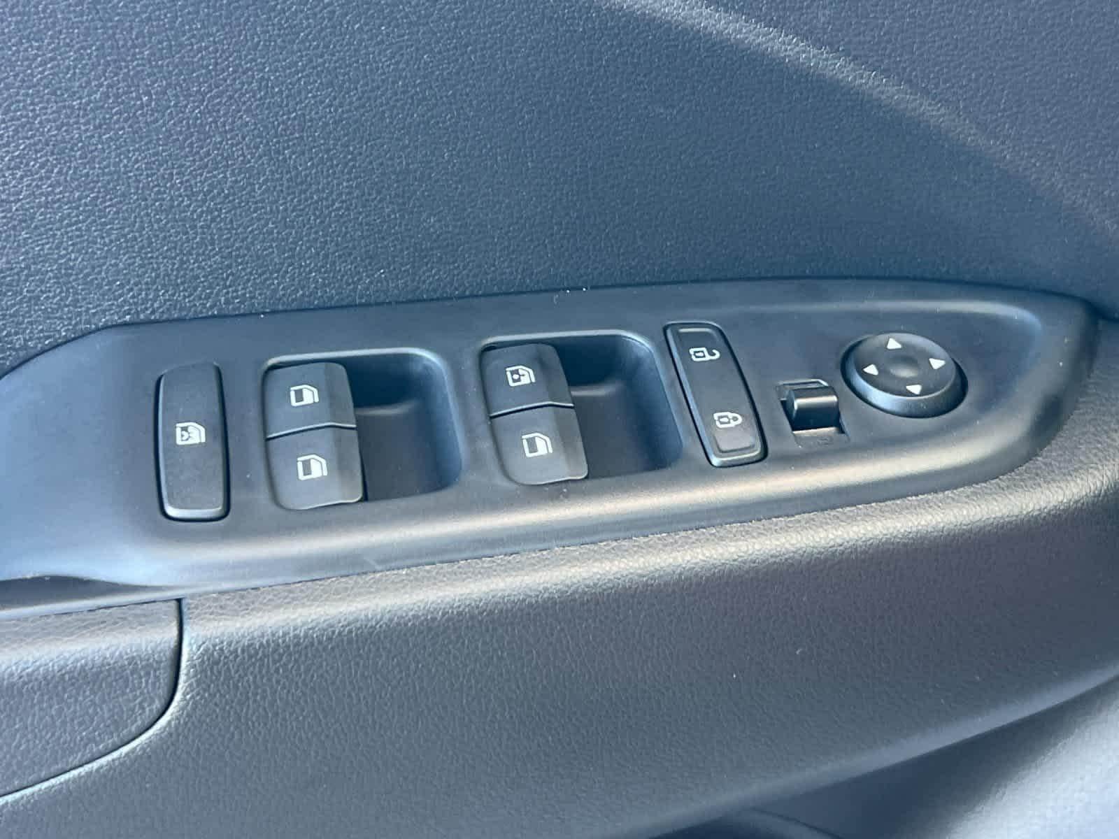 Thumbnail: 2025 Hyundai Venue - 13