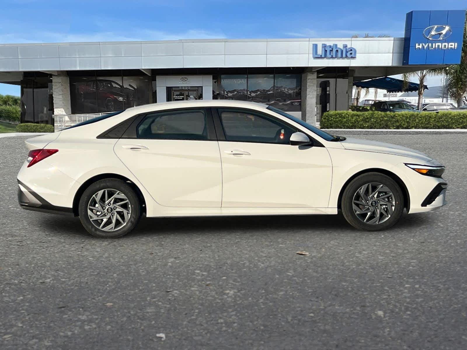 Thumbnail: 2026 Hyundai Elantra - 8