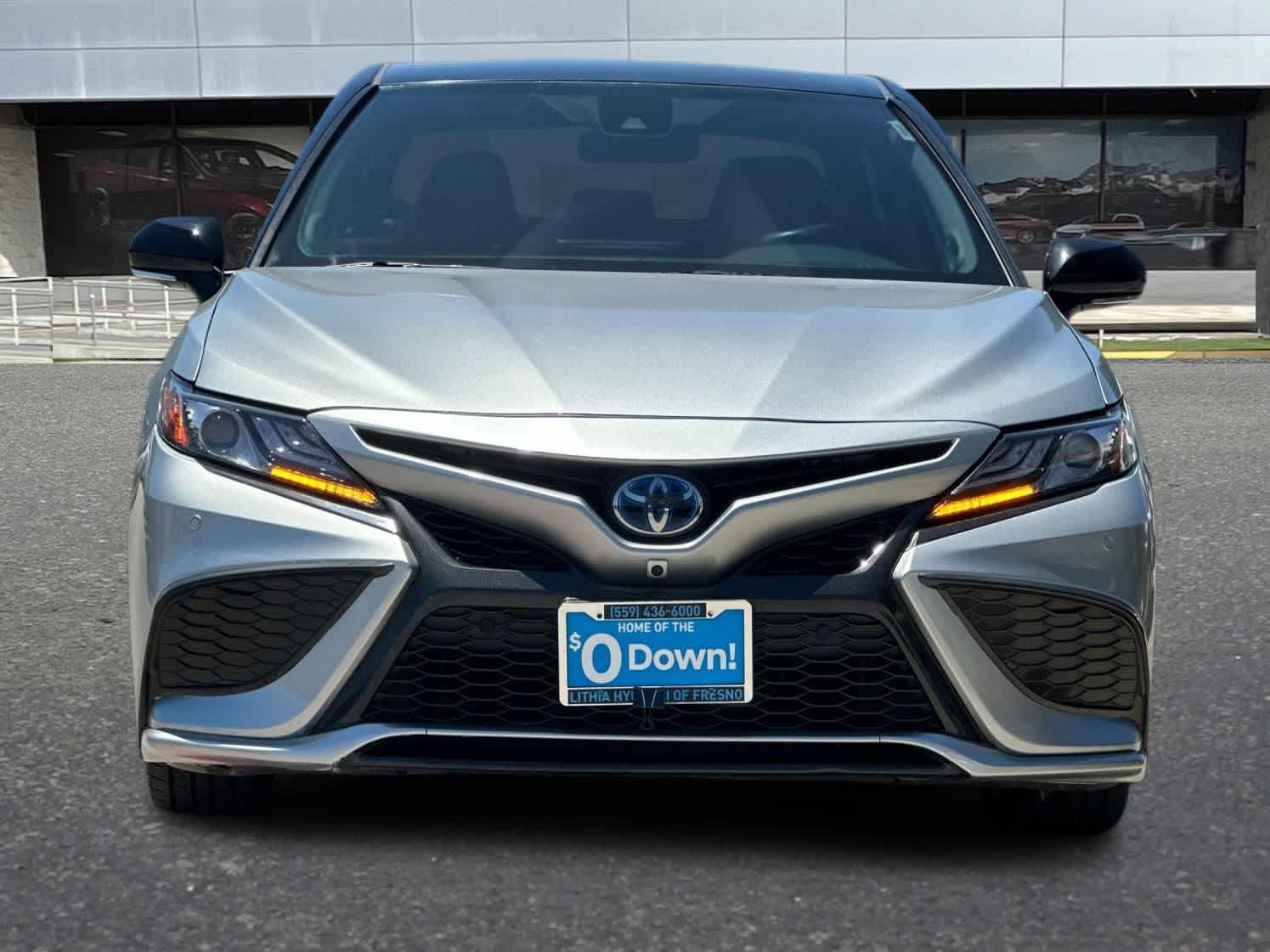 Thumbnail: 2021 Toyota Camry - 11