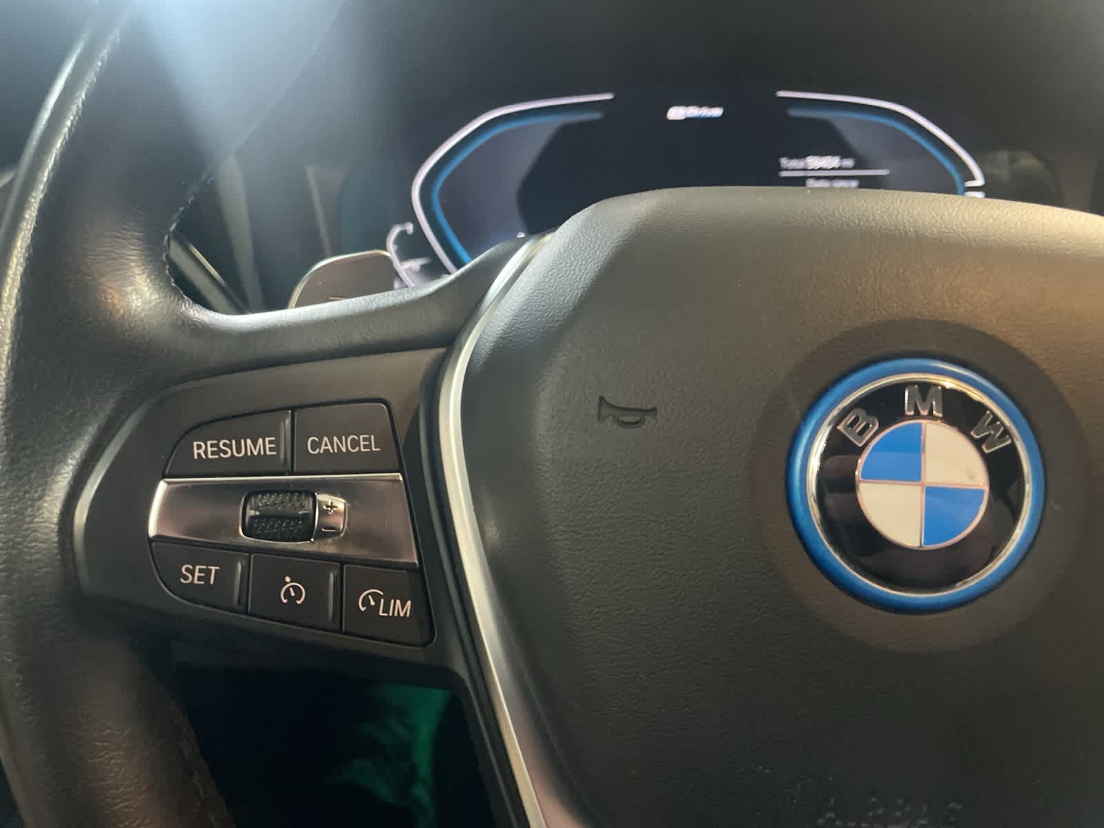 Thumbnail: 2022 BMW 3 Series - 22