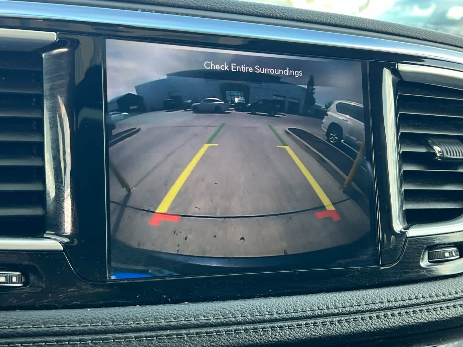 Thumbnail: 2020 Chrysler Pacifica - 21