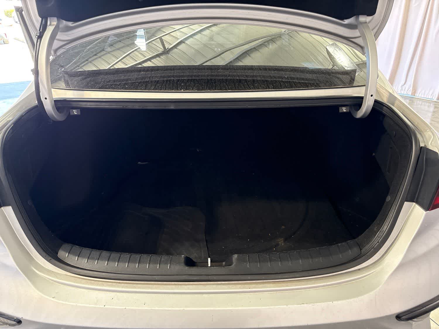 Thumbnail: 2019 Kia Forte - 12
