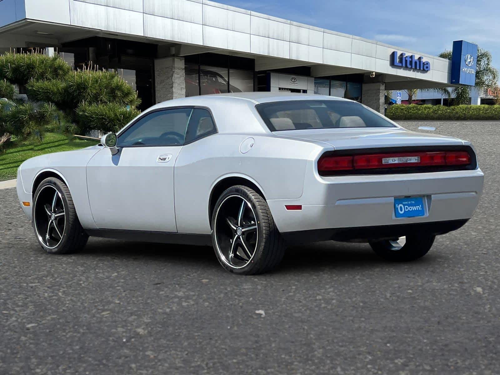 Thumbnail: 2010 Dodge Challenger - 6