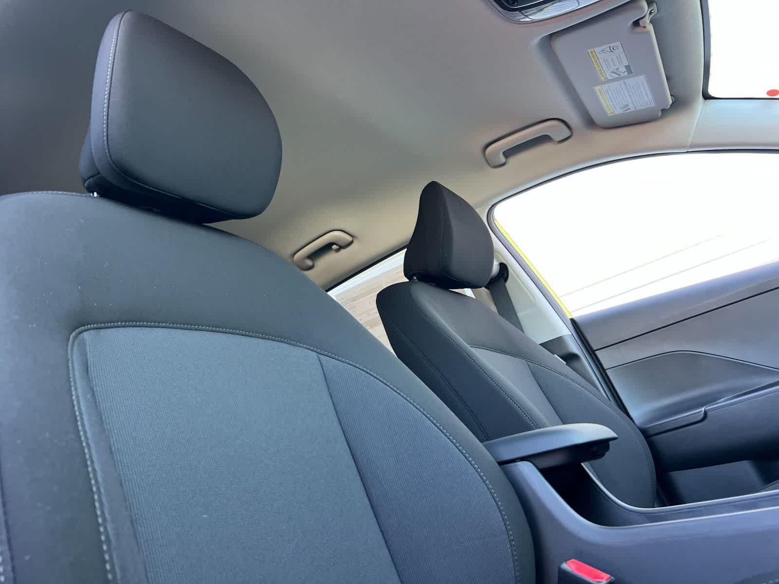 2025 Hyundai Kona SEL - Photo 17