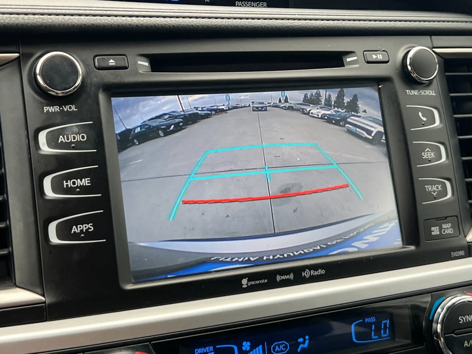 Thumbnail: 2019 Toyota Highlander - 20