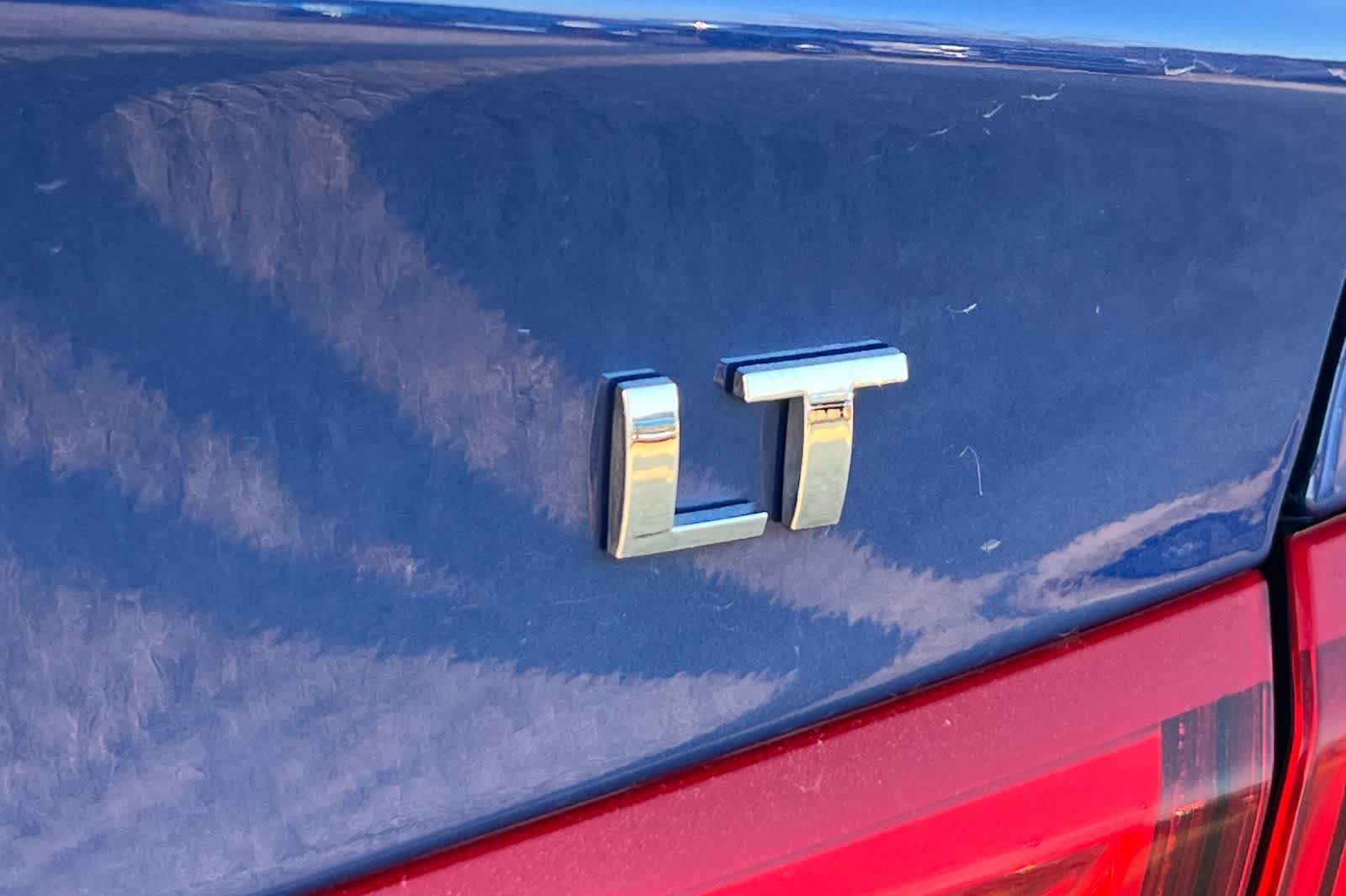 Thumbnail: 2023 Chevrolet Malibu - 14