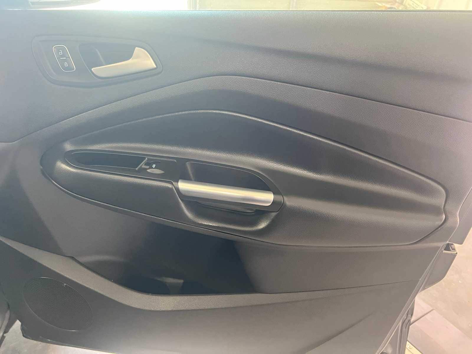 Thumbnail: 2018 Ford Escape - 16
