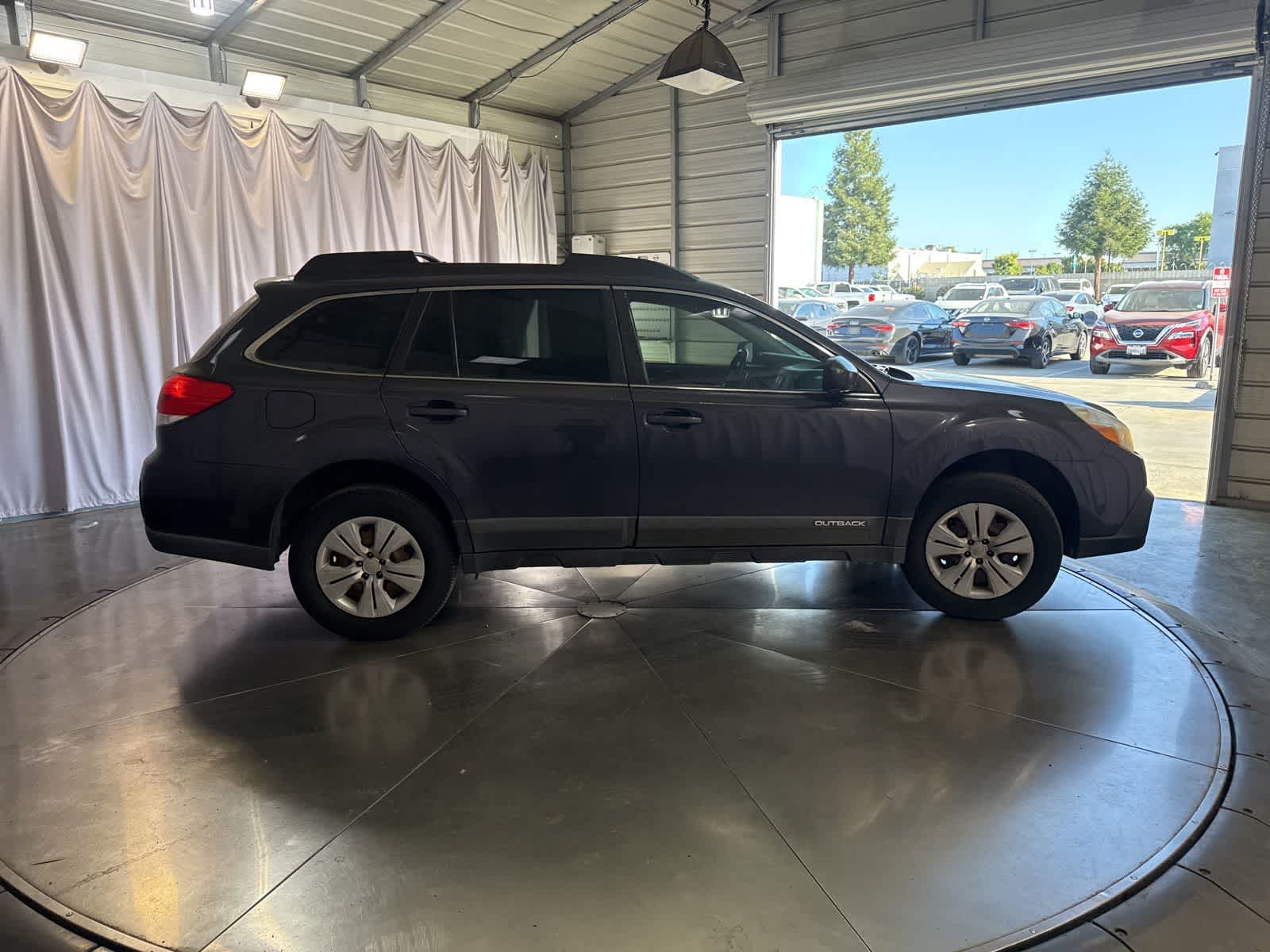 Thumbnail: 2013 Subaru Outback - 4