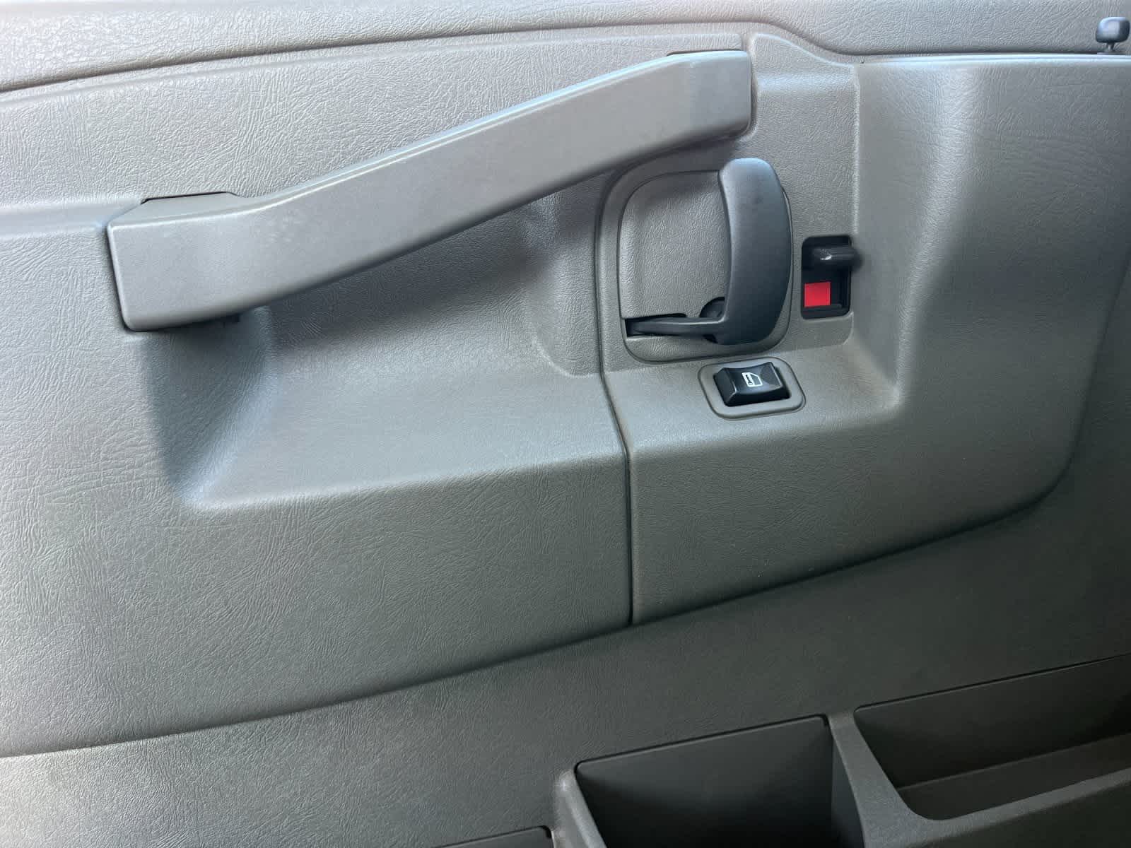 Thumbnail: 2017 Chevrolet Express - 13