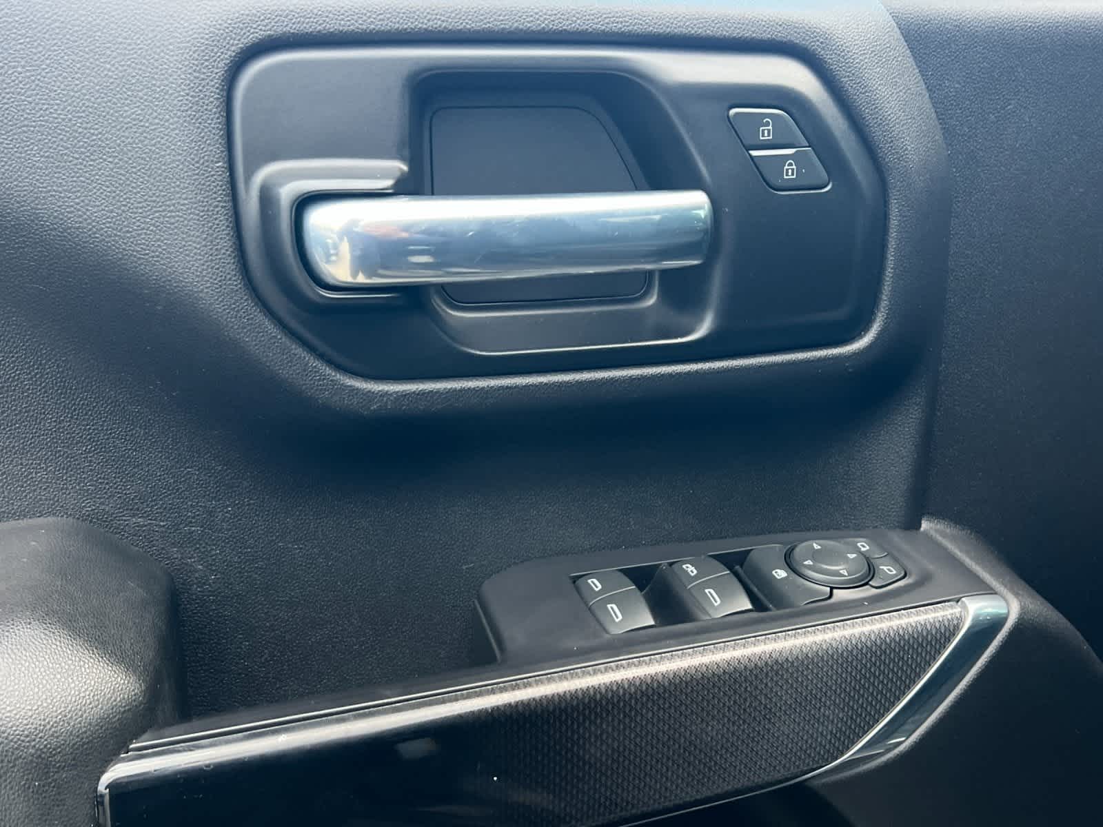 Thumbnail: 2021 Chevrolet Silverado 1500 - 12