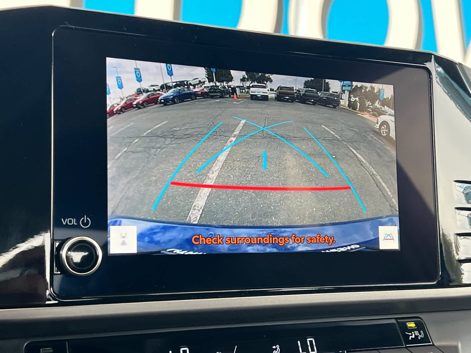 Thumbnail: 2025 Toyota Camry - 17