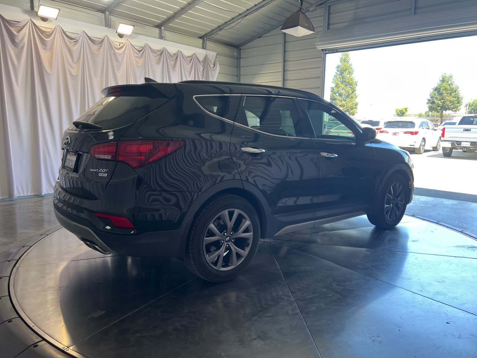 Thumbnail: 2017 Hyundai Santa Fe - 7