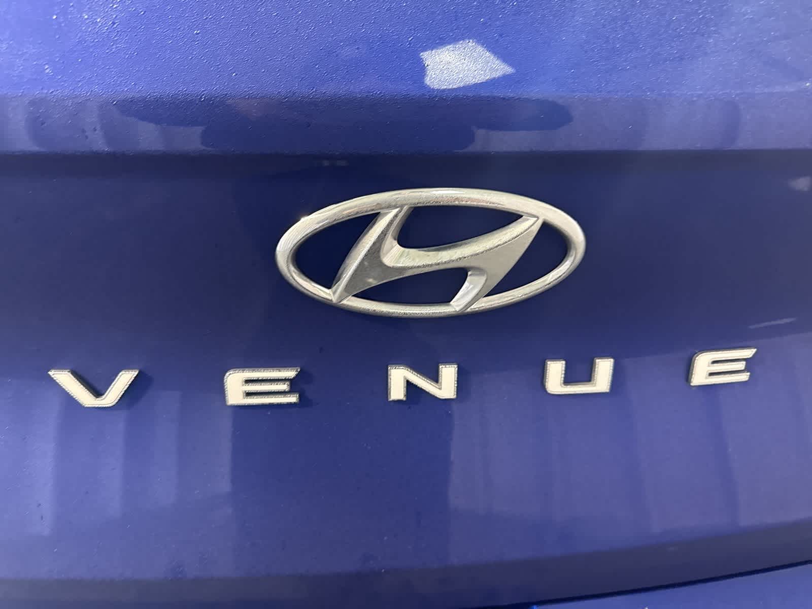 Thumbnail: 2022 Hyundai Venue - 13