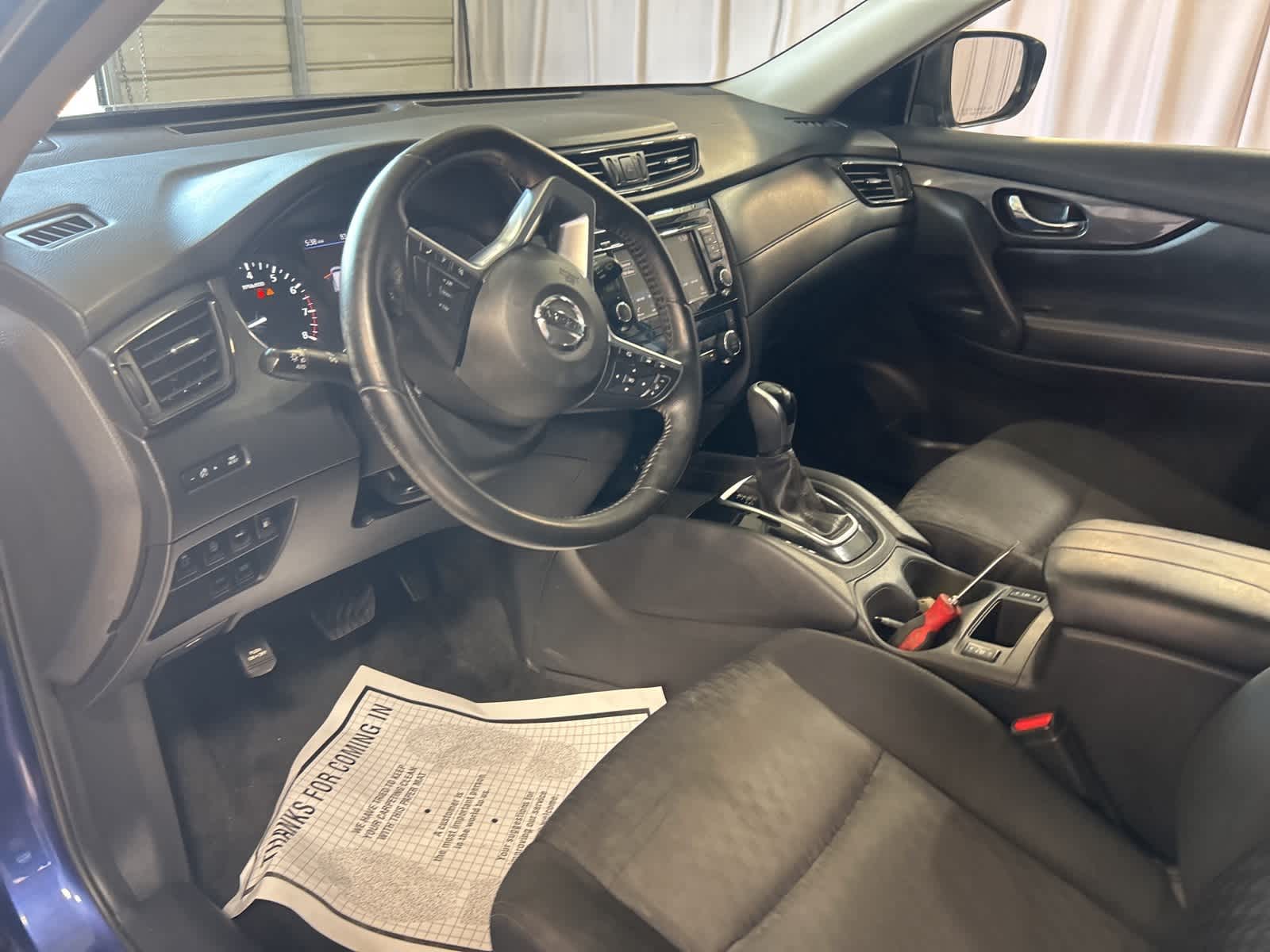Thumbnail: 2020 Nissan Rogue - 24