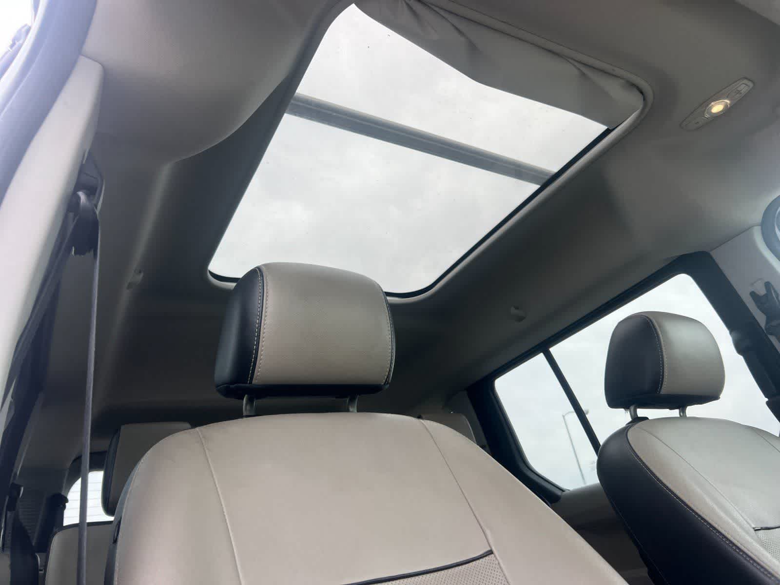 Thumbnail: 2014 Ford Transit Series - 19