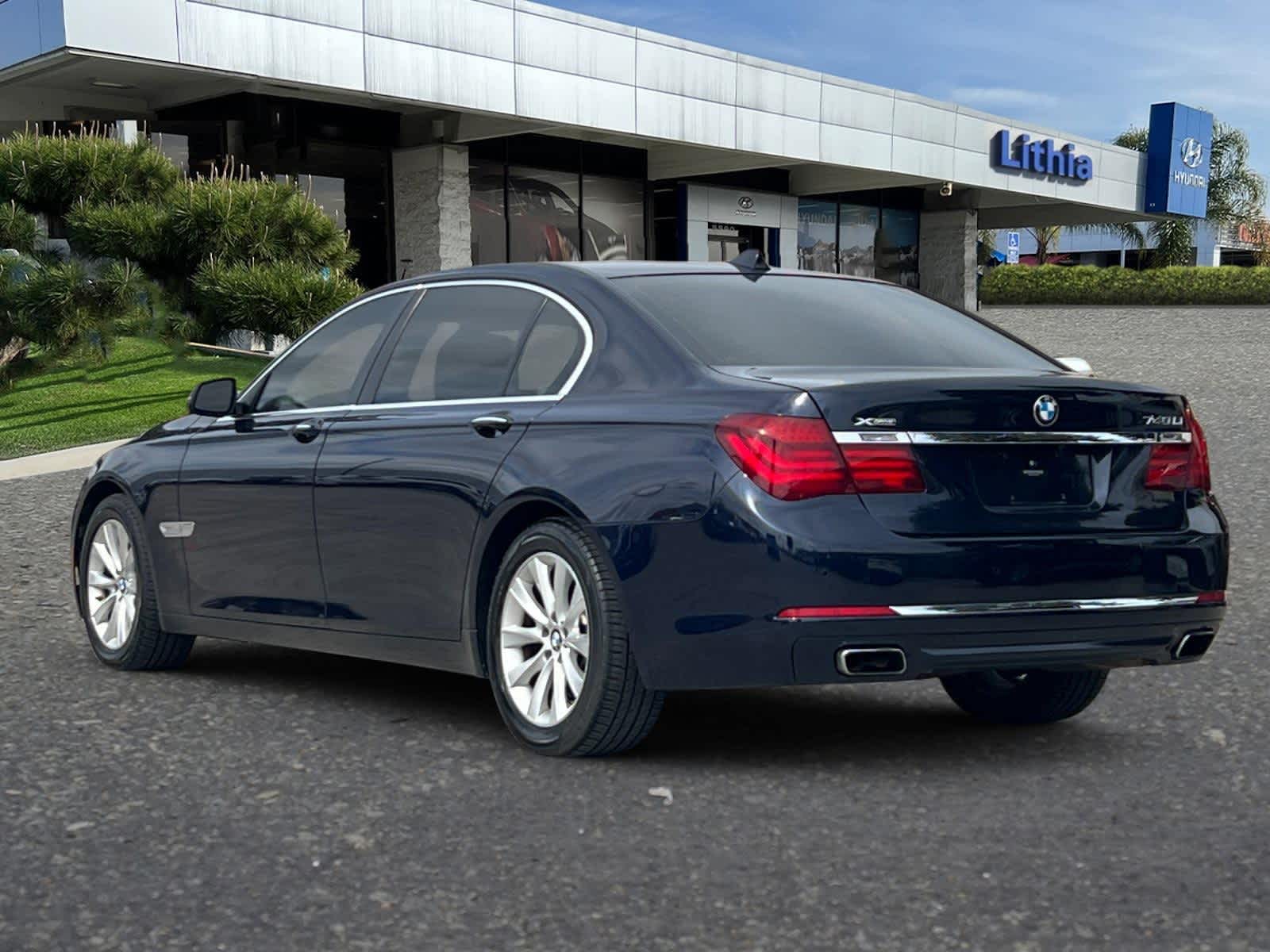 Thumbnail: 2013 BMW 7 Series - 7