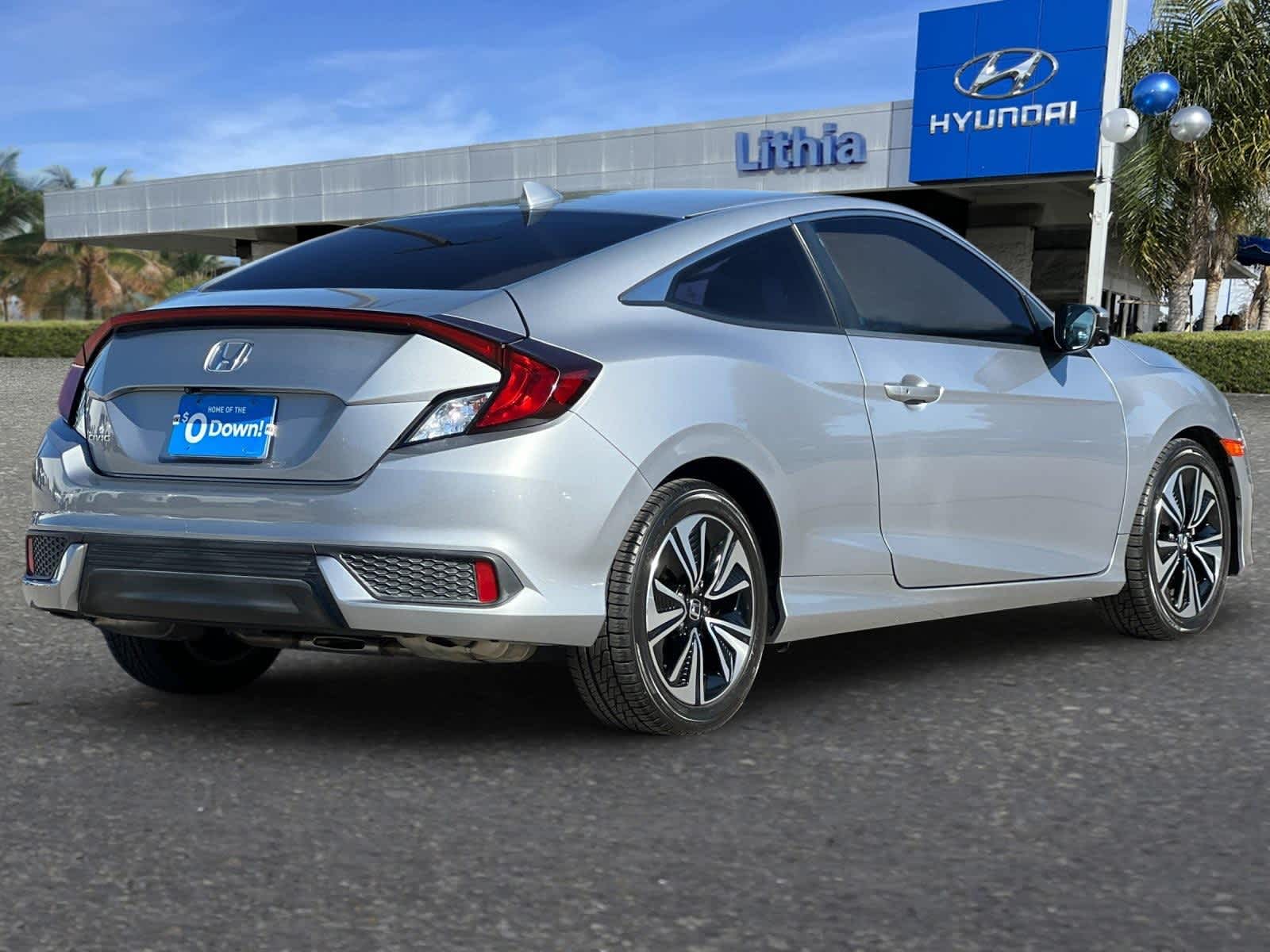 Used 2017 Honda Civic EX-T with VIN 2HGFC3B32HH356260 for sale in Fresno, CA