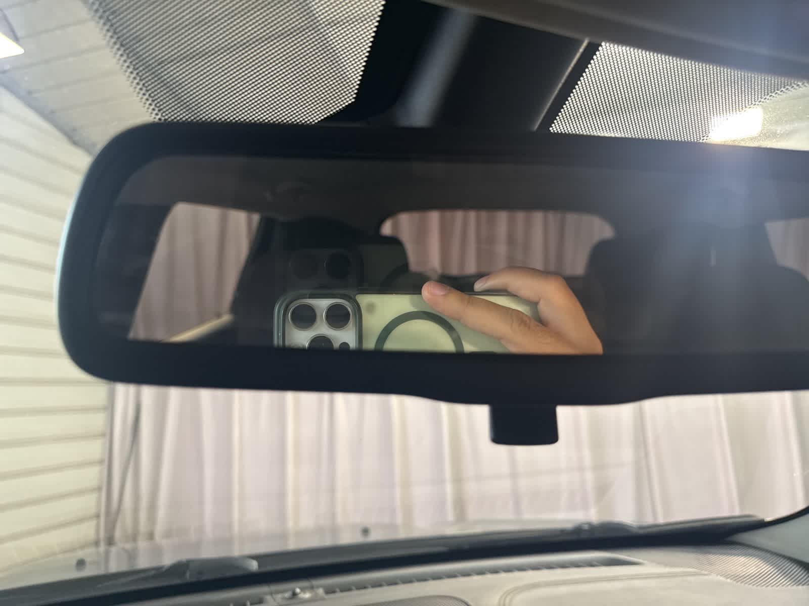 Thumbnail: 2018 Jeep Cherokee - 21