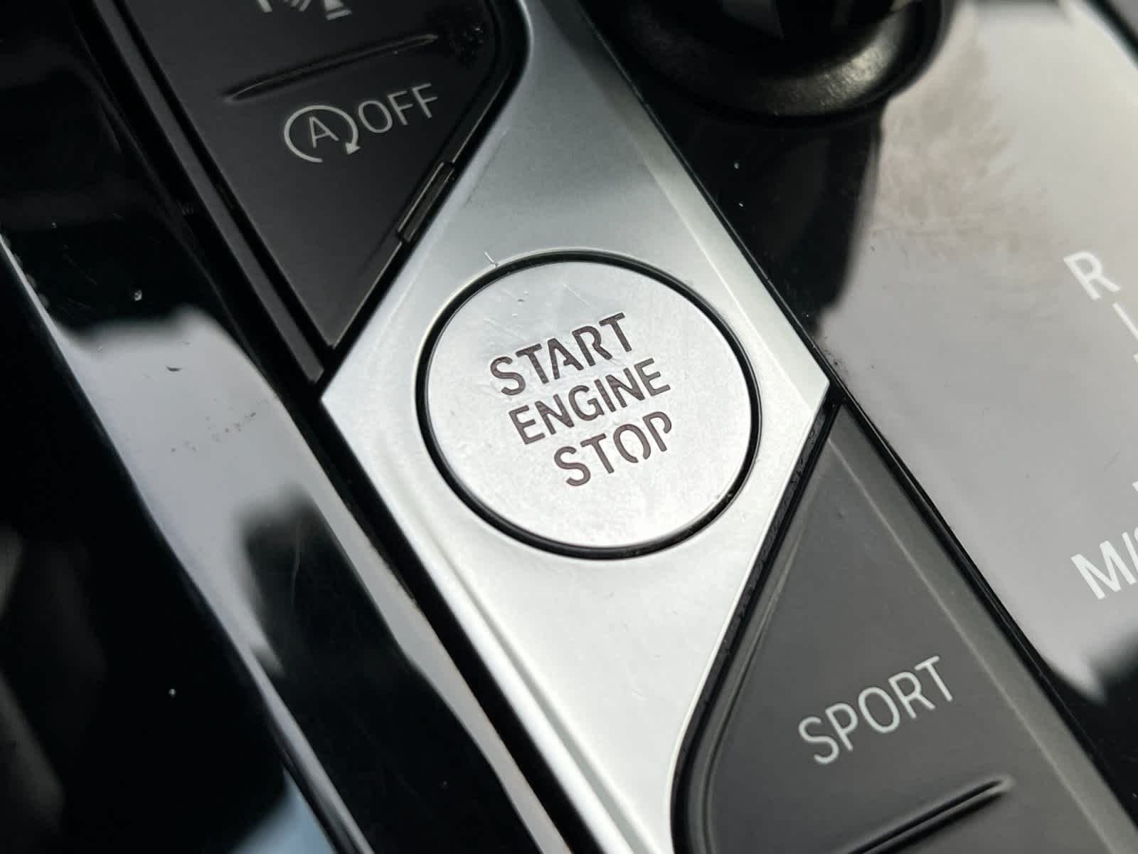 Thumbnail: 2023 BMW X4 - 23