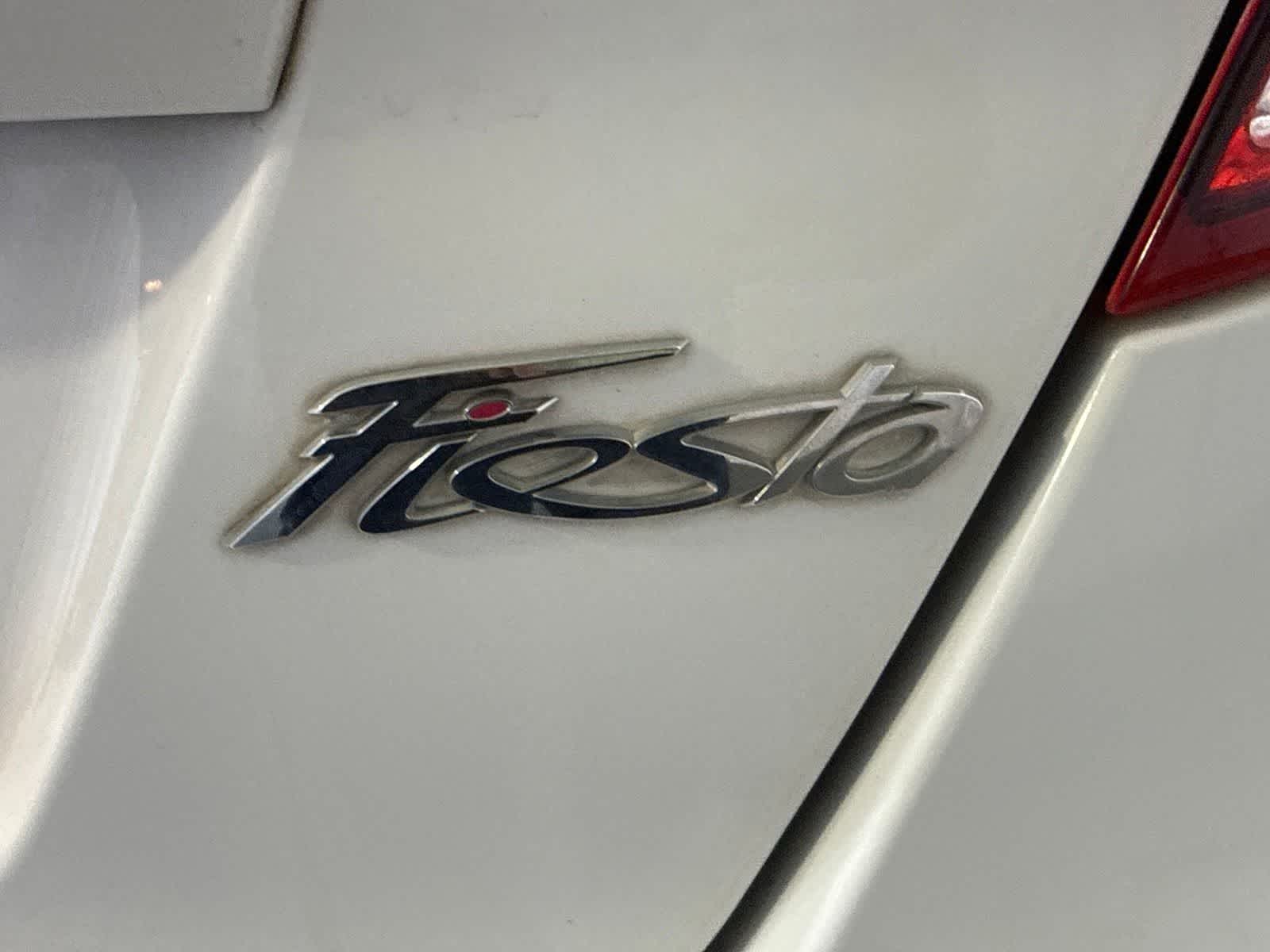 Thumbnail: 2016 Ford Fiesta - 14