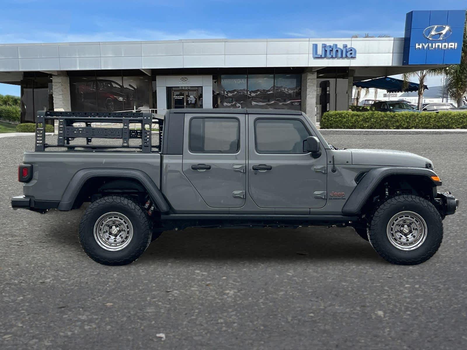 Thumbnail: 2021 Jeep Gladiator - 9