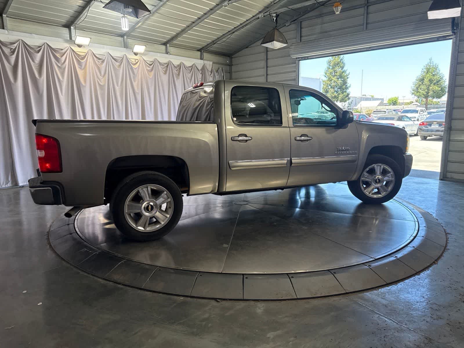 Thumbnail: 2013 Chevrolet Silverado 1500 - 4