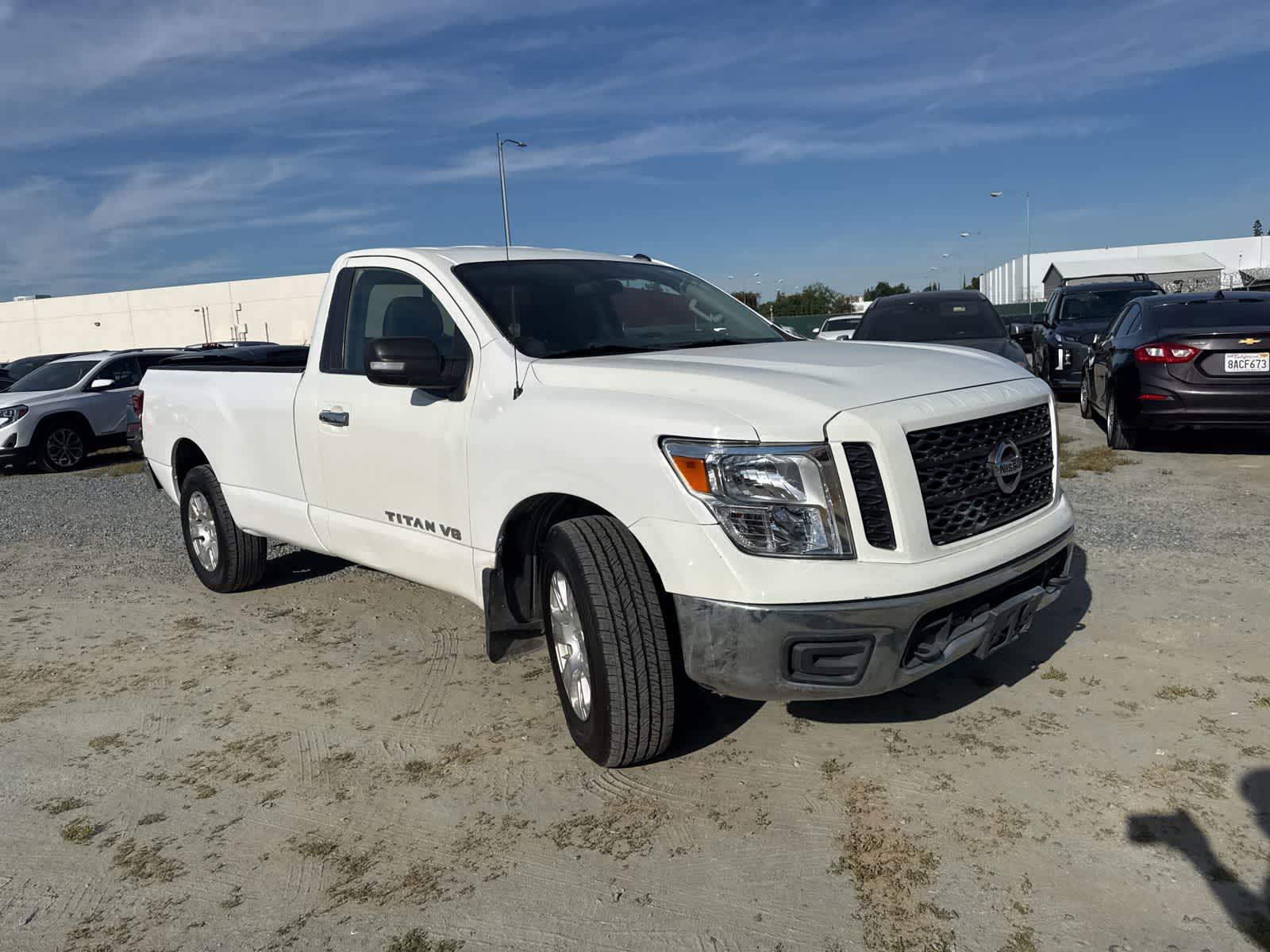 2019 Nissan Titan SV photo 2