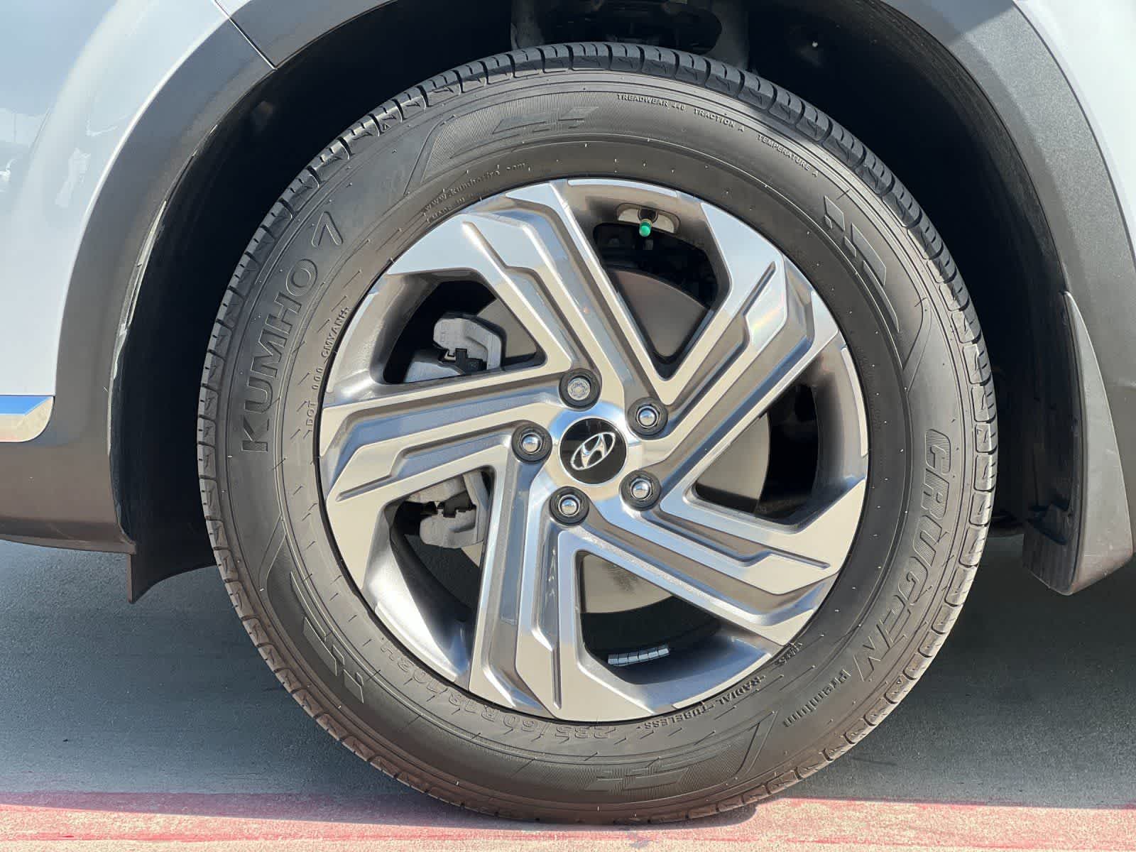 Thumbnail: 2023 Hyundai Santa Fe - 28