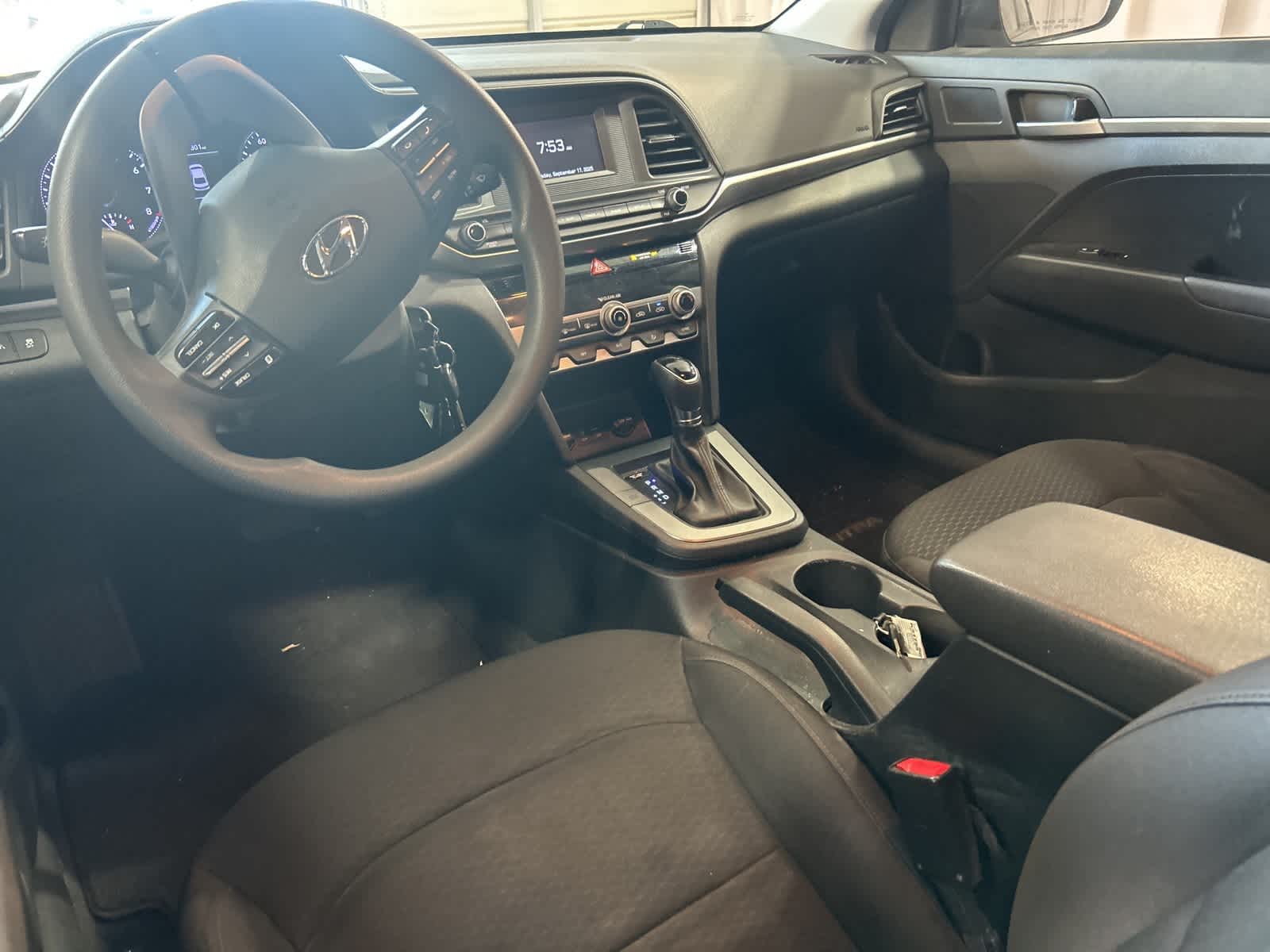 Thumbnail: 2020 Hyundai Elantra - 21