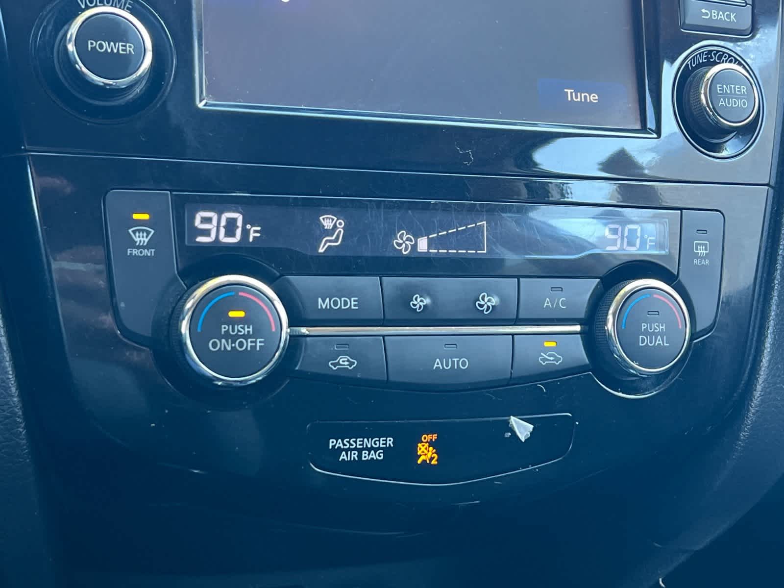 Thumbnail: 2016 Nissan Rogue - 21