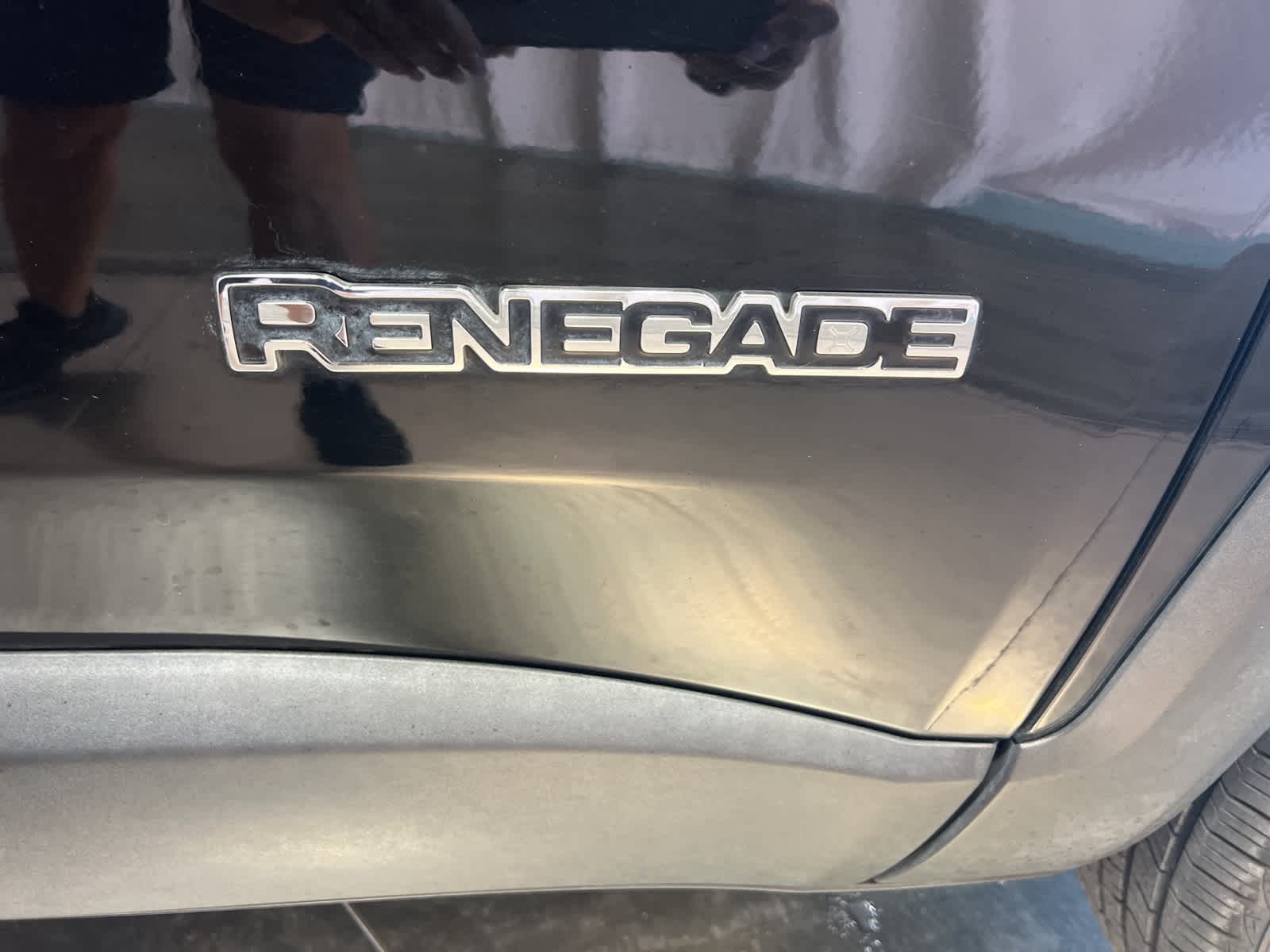 Thumbnail: 2018 Jeep Renegade - 12
