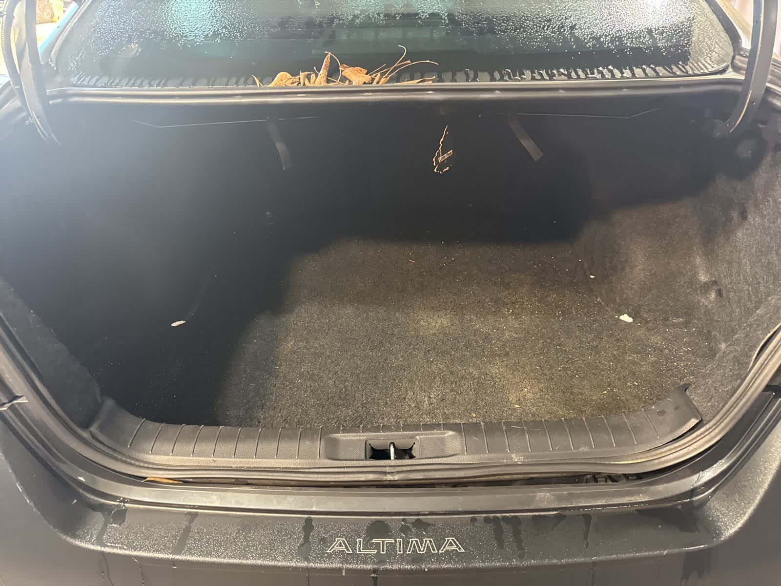 Thumbnail: 2015 Nissan Altima - 10